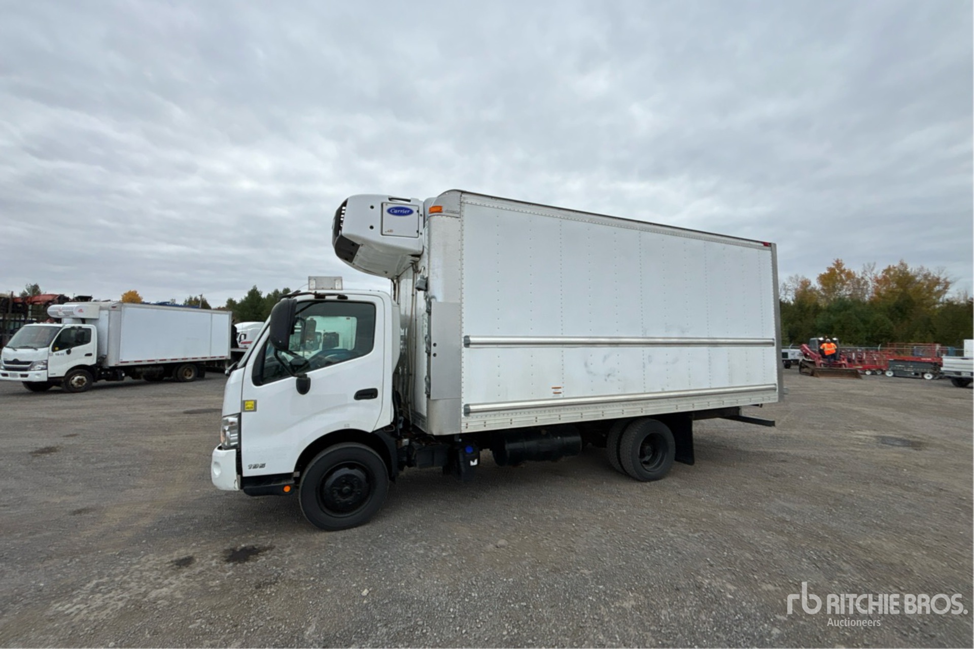 2020 Hino 195