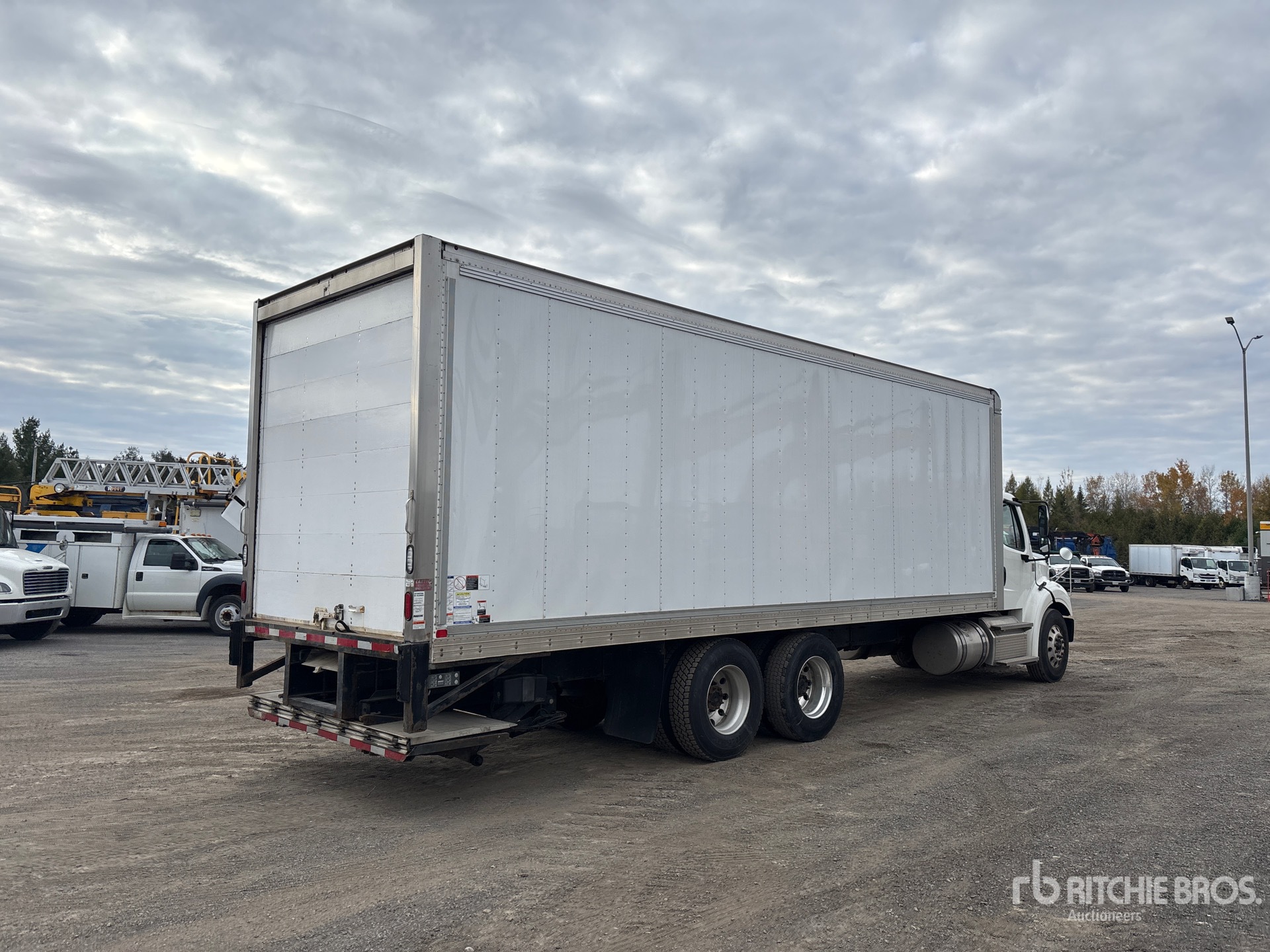 2020 Freightliner M2 112