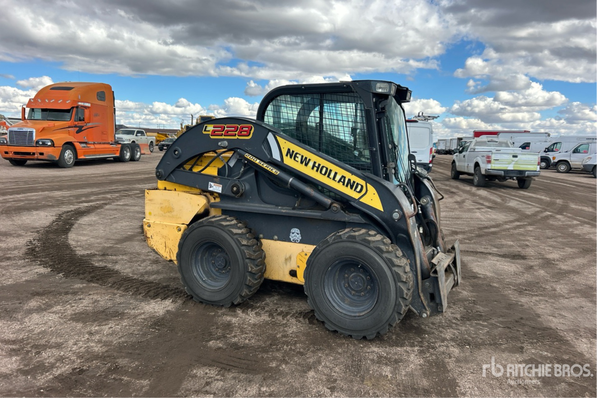 2017 New Holland L228