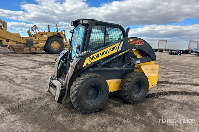 2017 New Holland L228 Skid Steer Loader