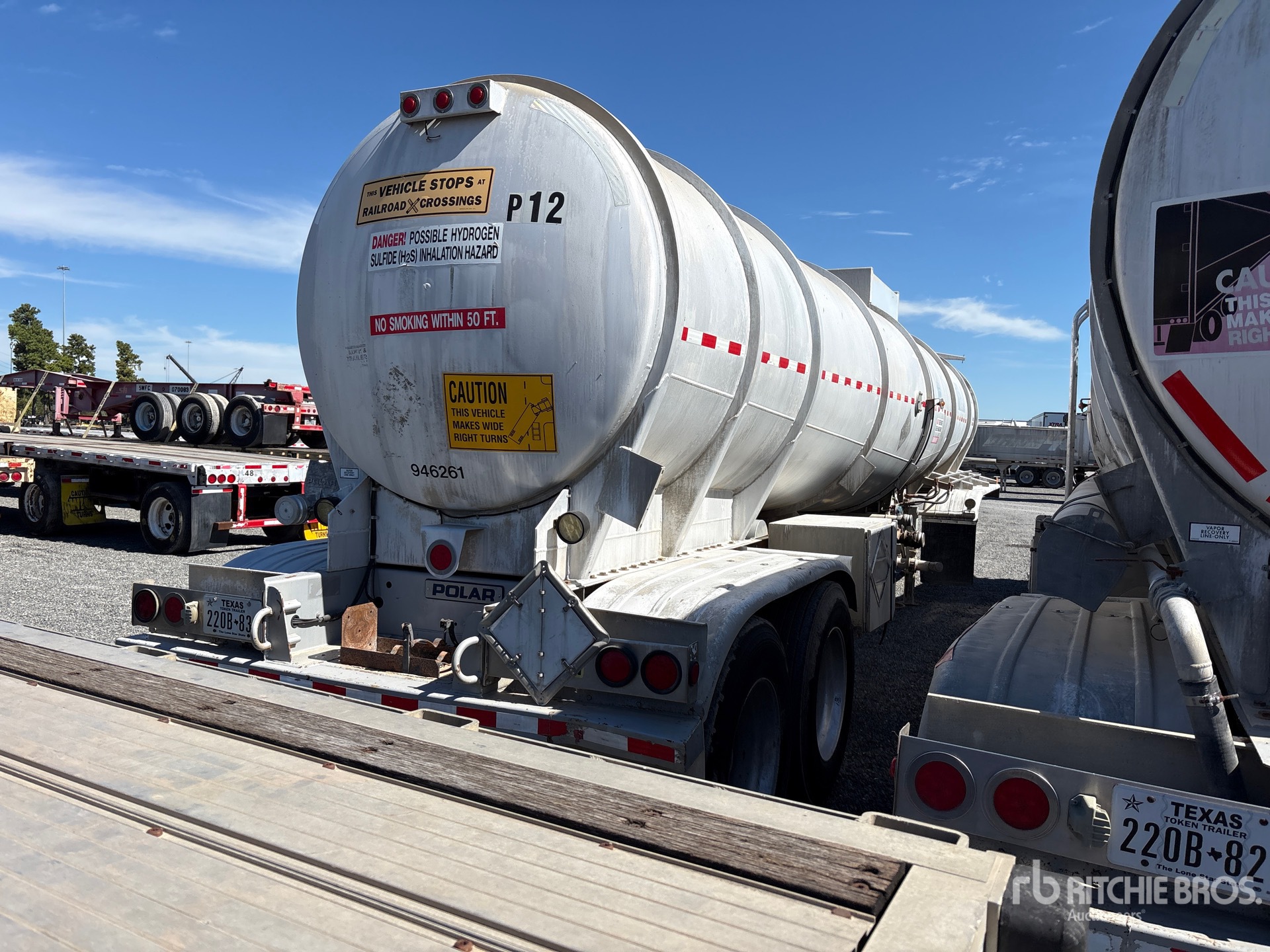 2012 Polar 8400 GAL T/A