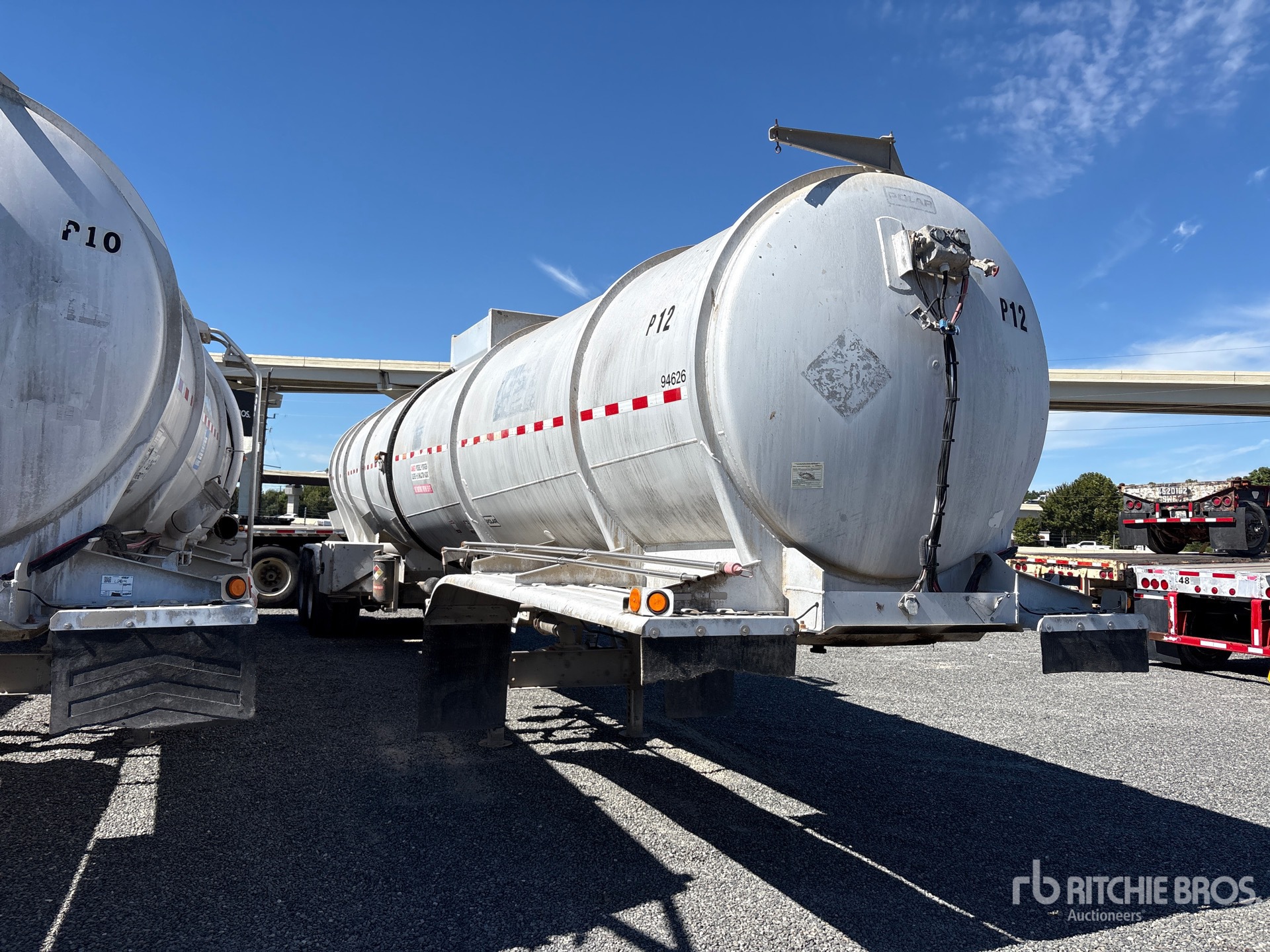 2012 Polar 8400 GAL T/A