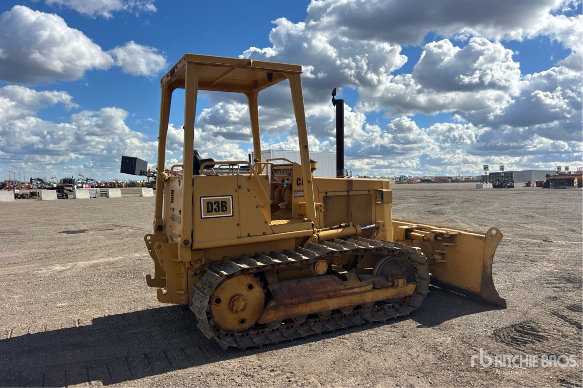 1983 Caterpillar D3B