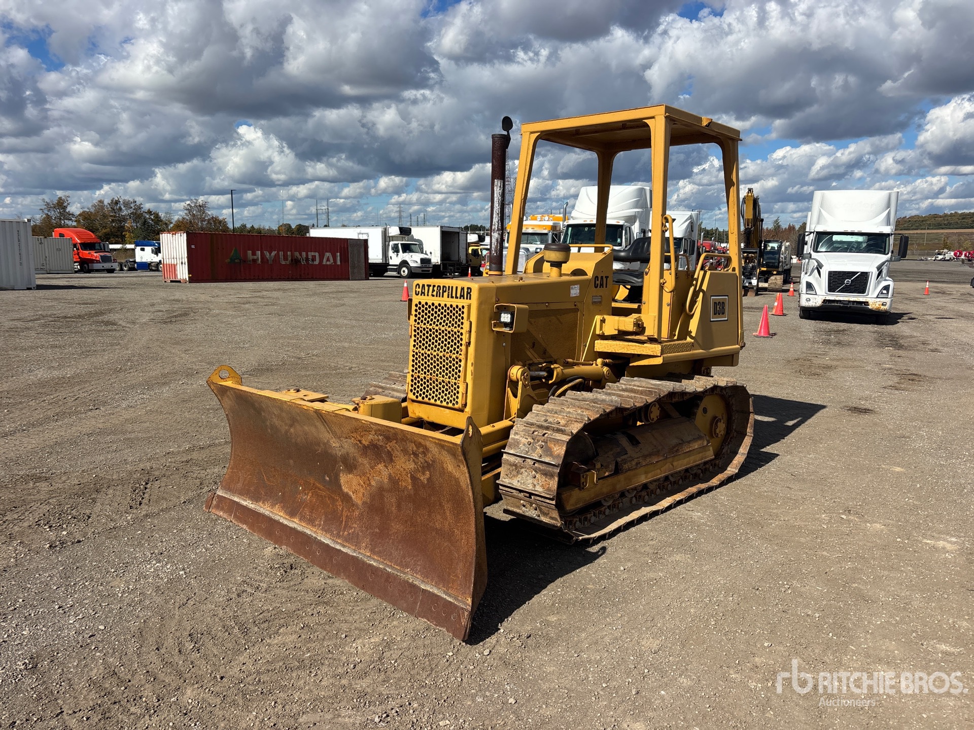 1983 Caterpillar D3B
