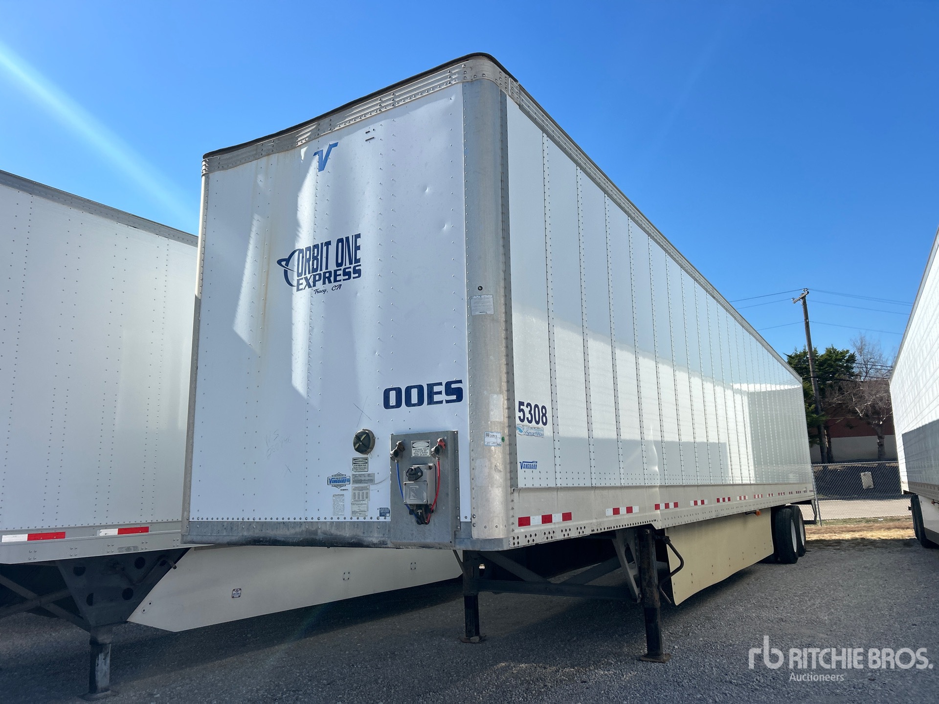 2020 Vanguard 53 FT T/A