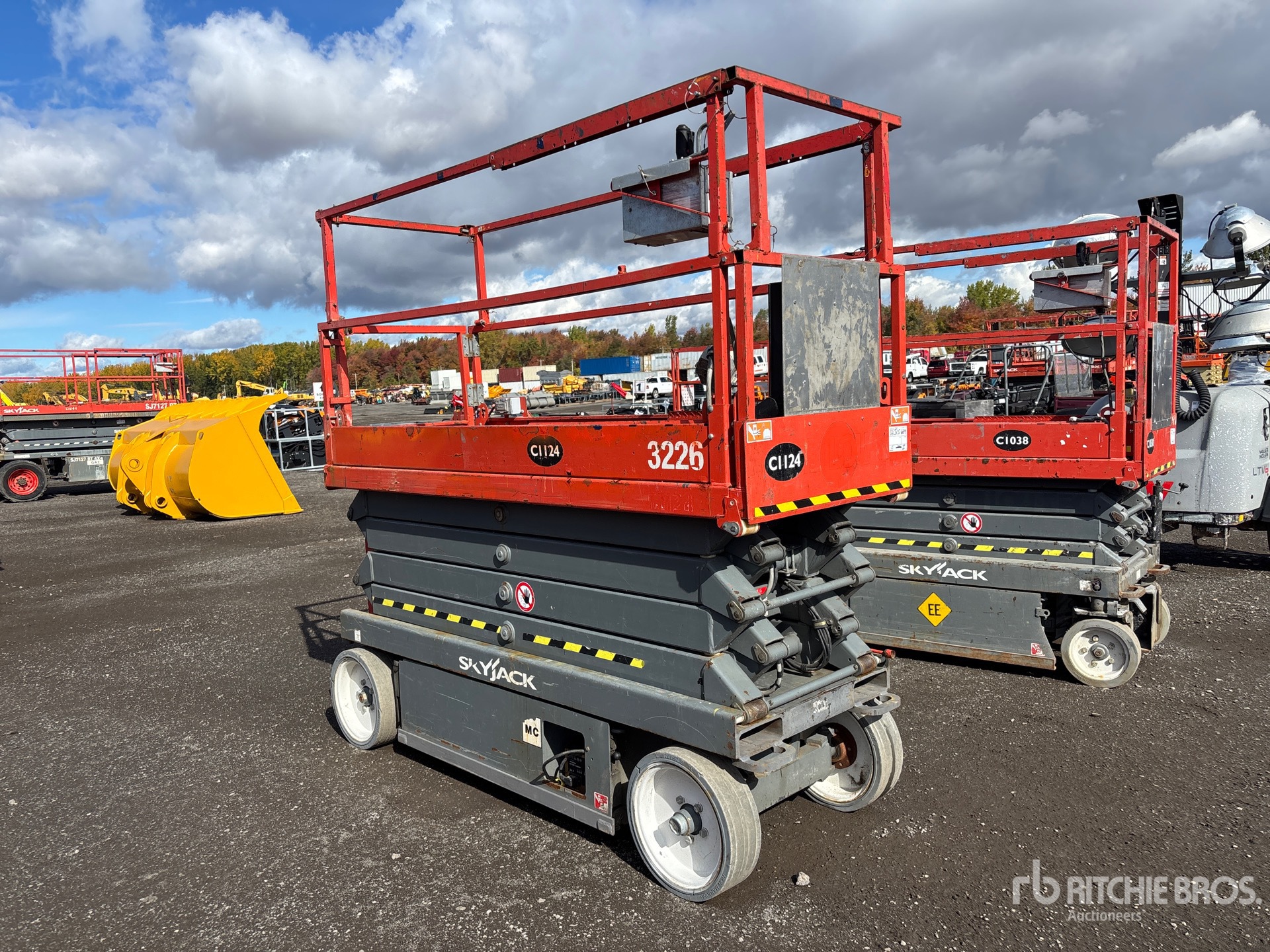 2017 Skyjack SJ3226