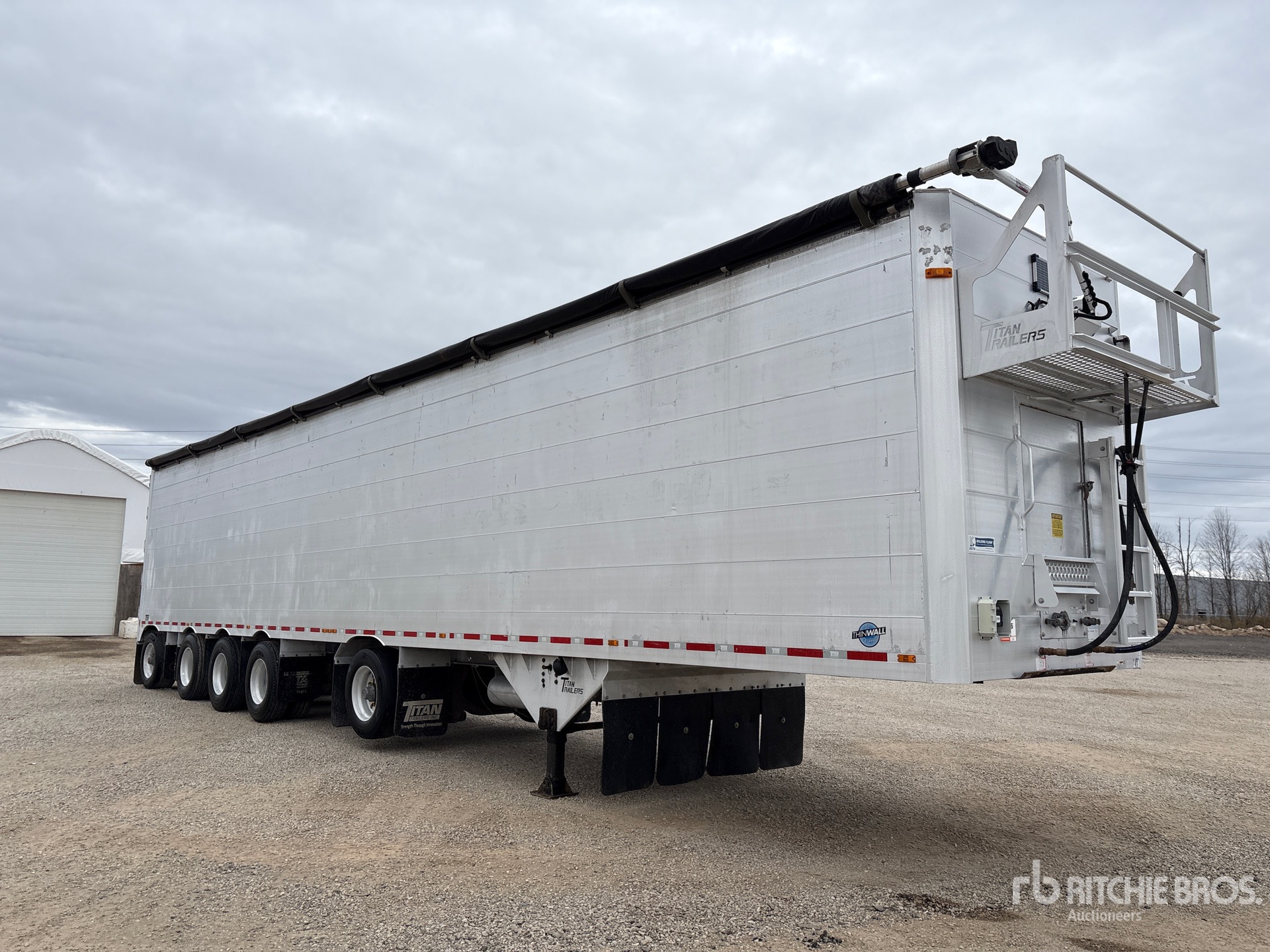 2017 Titan 53 FT 5/AXLE