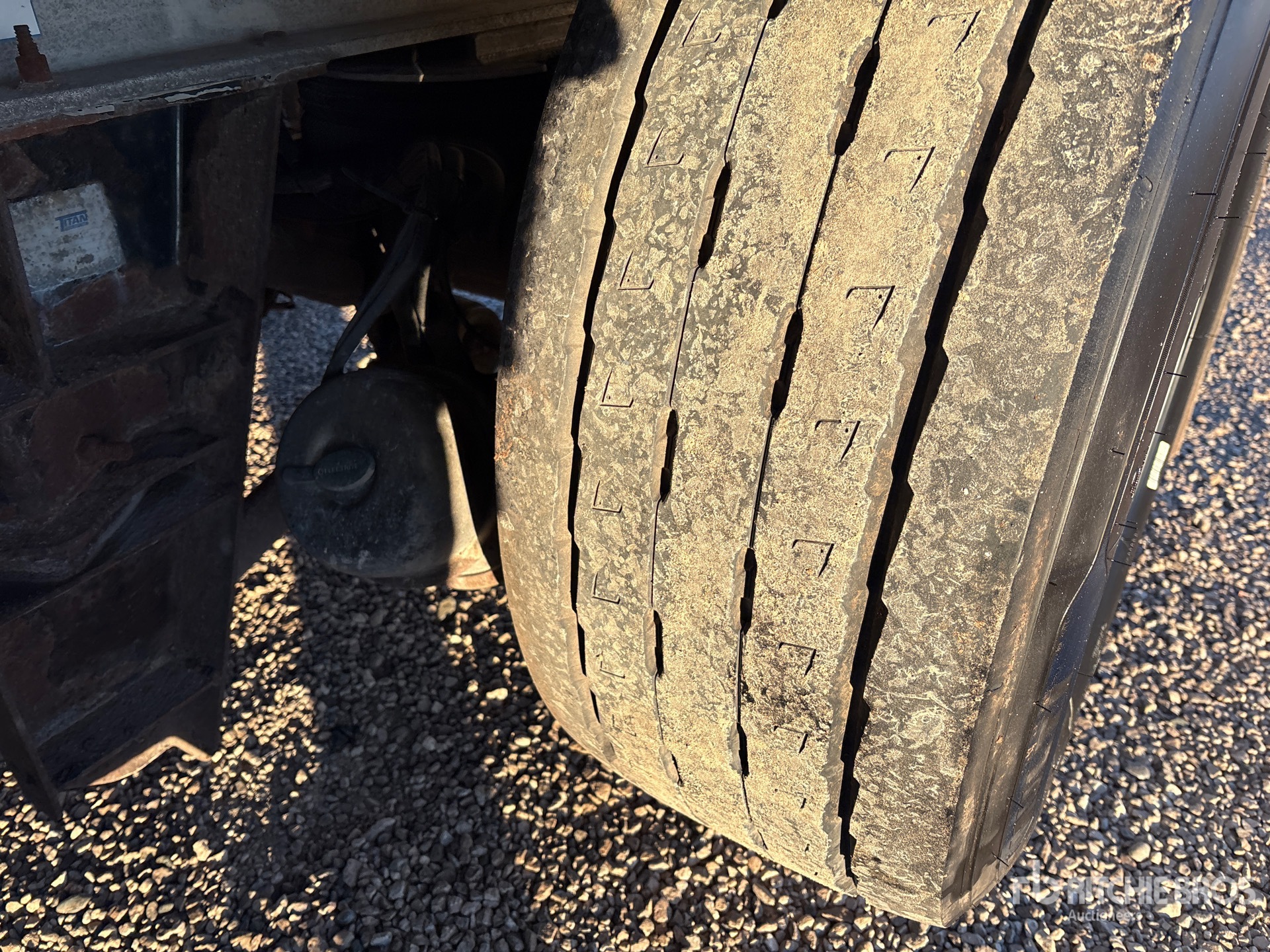 2017 Titan 53 FT 5/AXLE