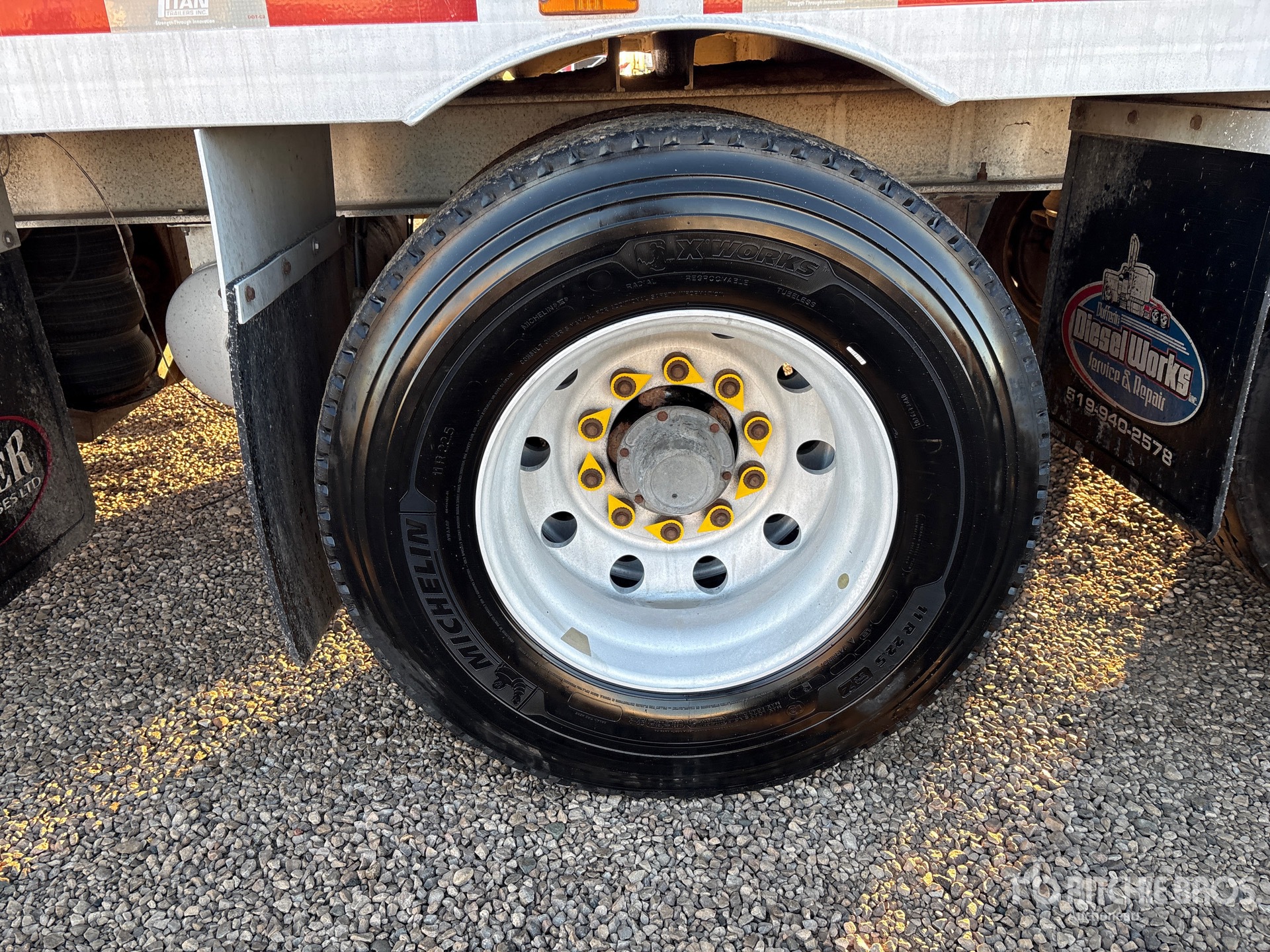 2017 Titan 53 FT 5/AXLE