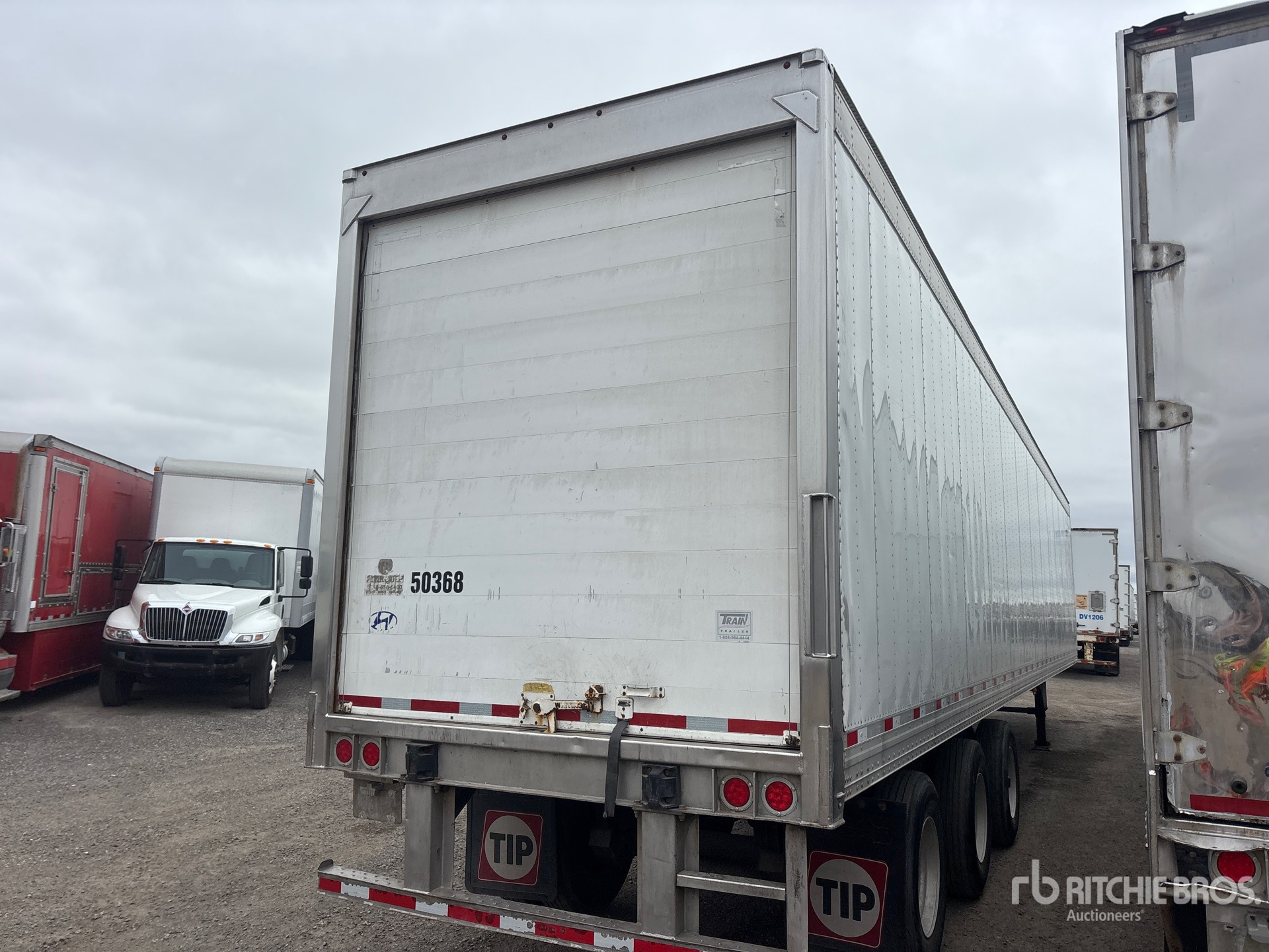 2016 Hyundai 53 FT X 102 IN TRI/A