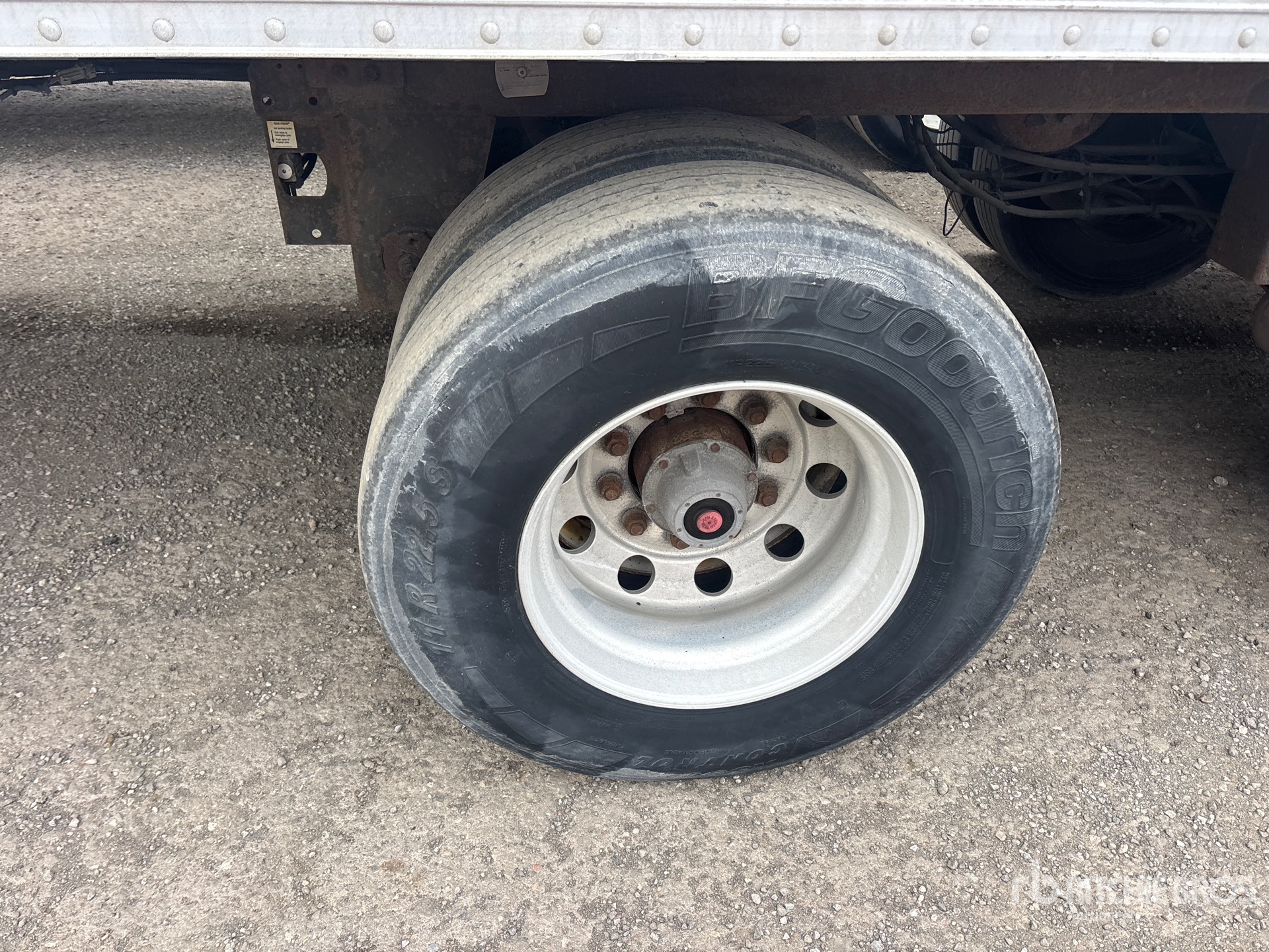 2016 Hyundai 53 FT X 102 IN TRI/A