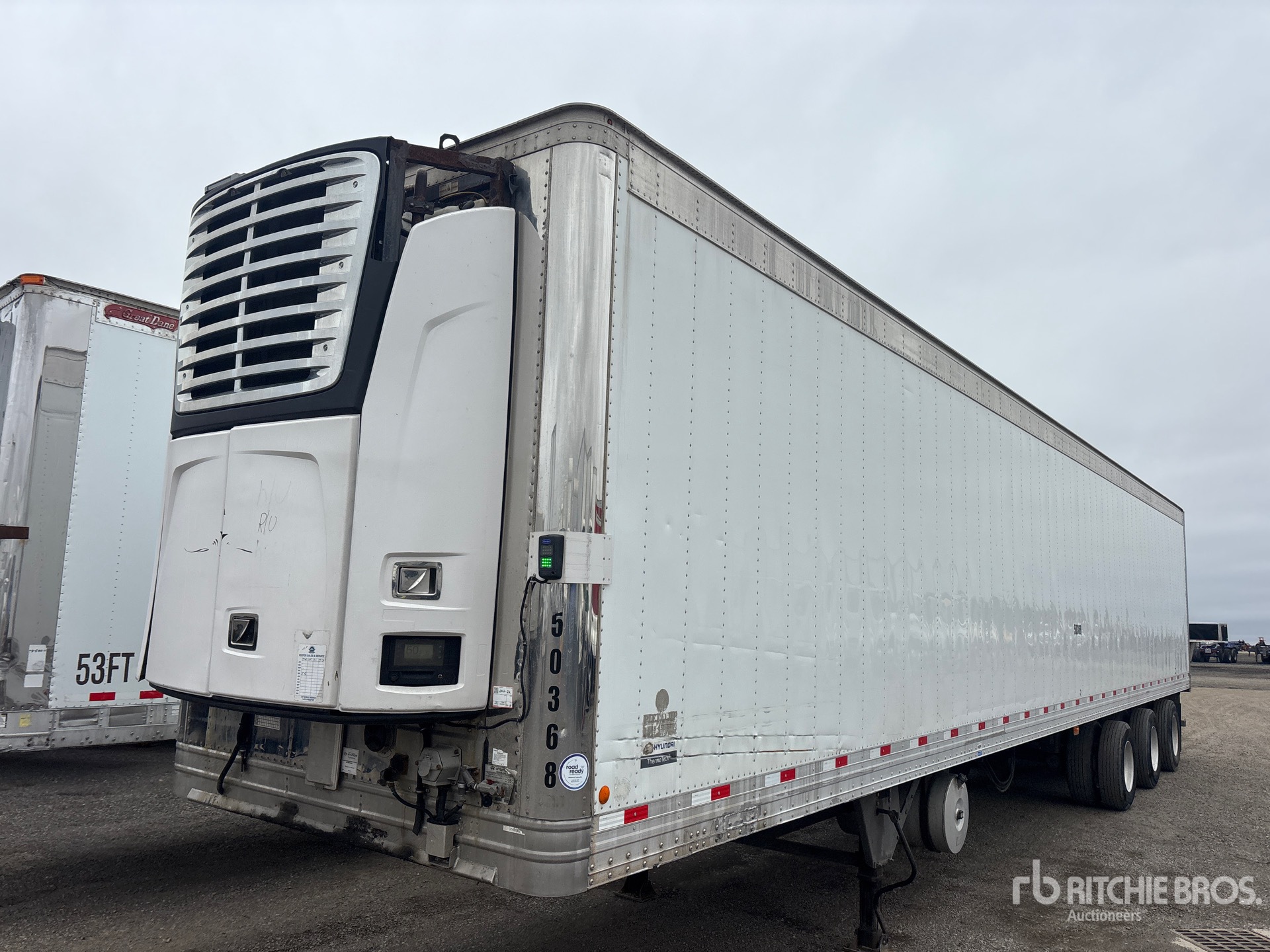 Photo of 2016 Hyundai 53 ft x 102 in Tri/A