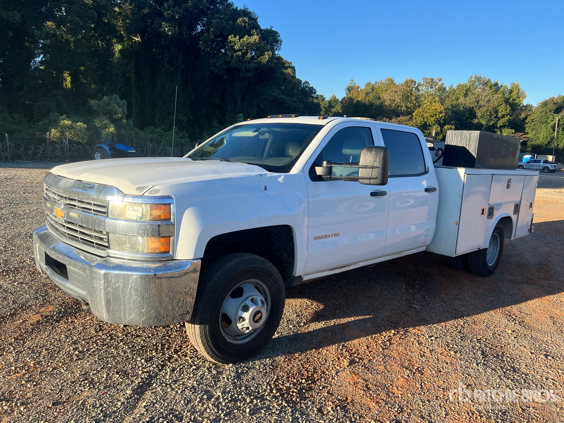 Photo of 2016 Chevrolet SILVERADO 3500H