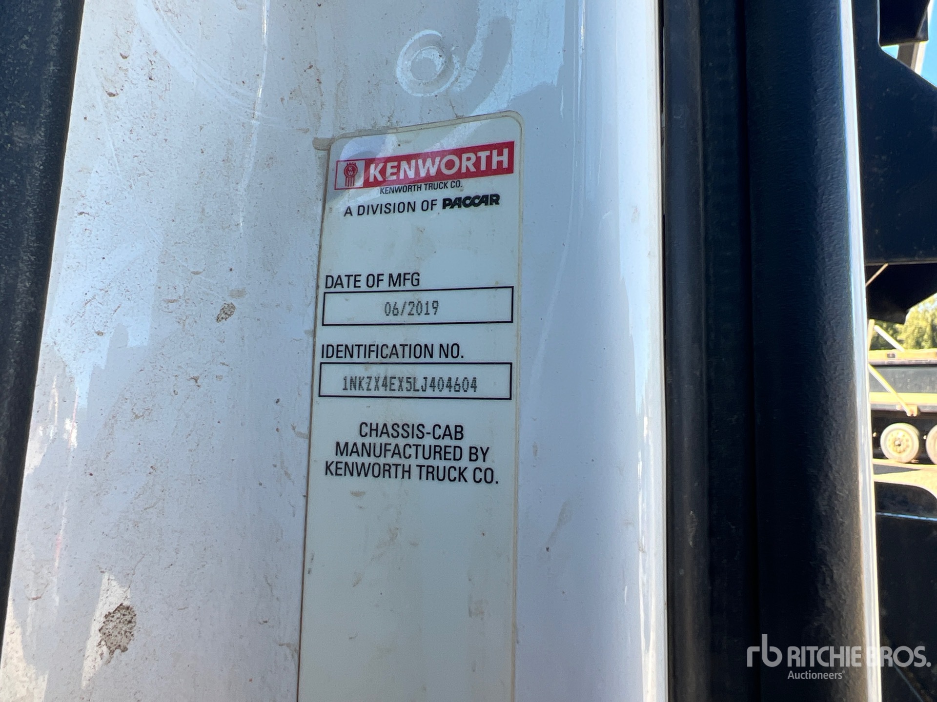 Photo of 2020 Kenworth T880