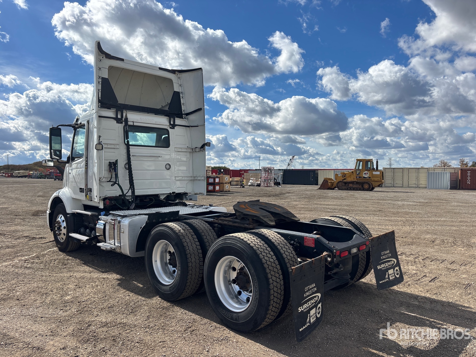 2020 Volvo VNR