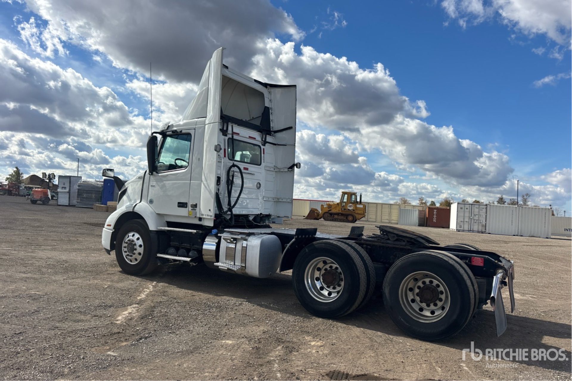 2020 Volvo VNR