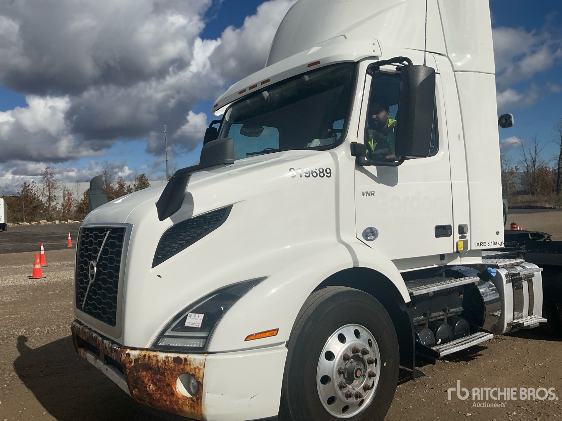 2020 Volvo VNR