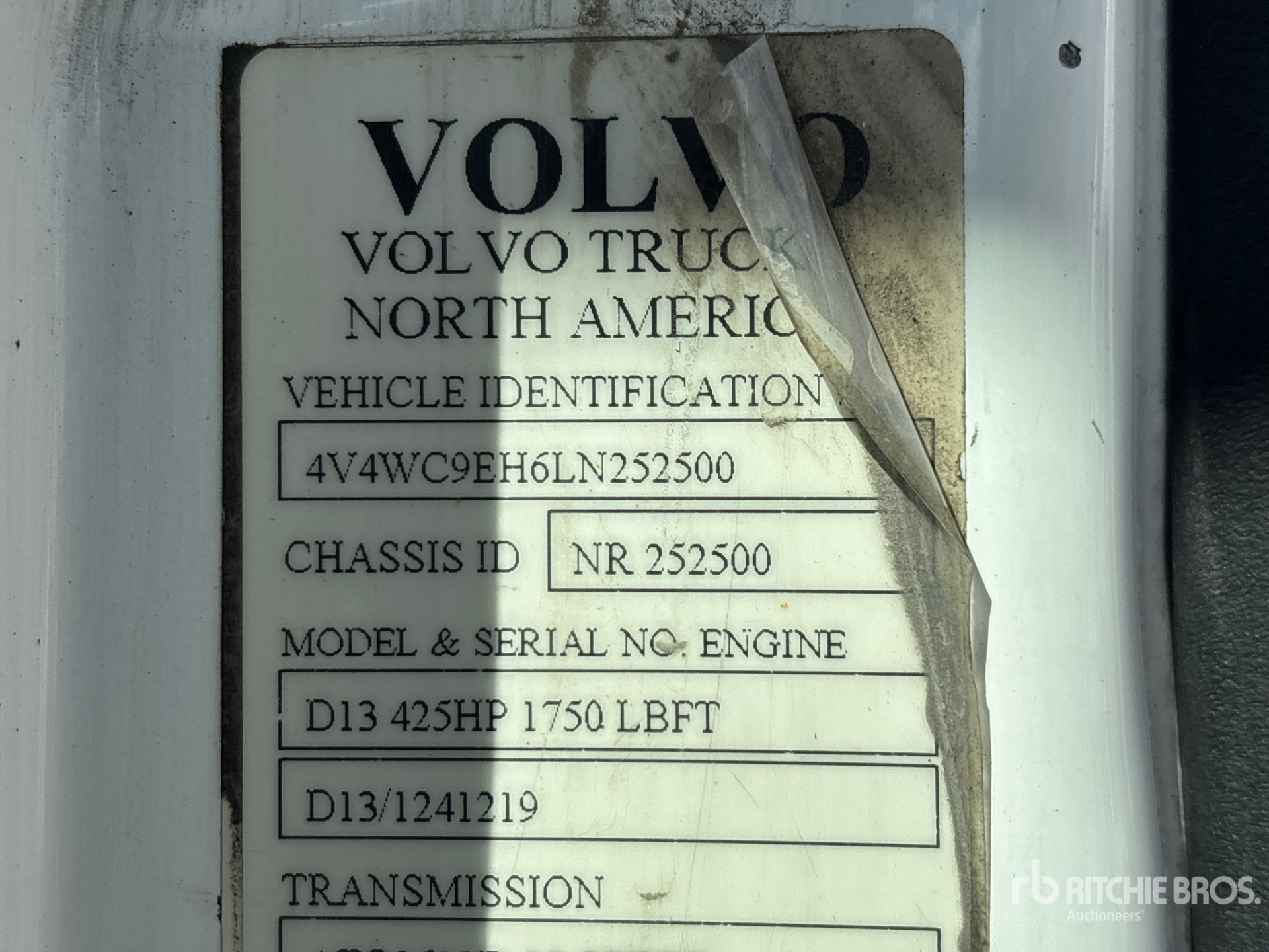 2020 Volvo VNR