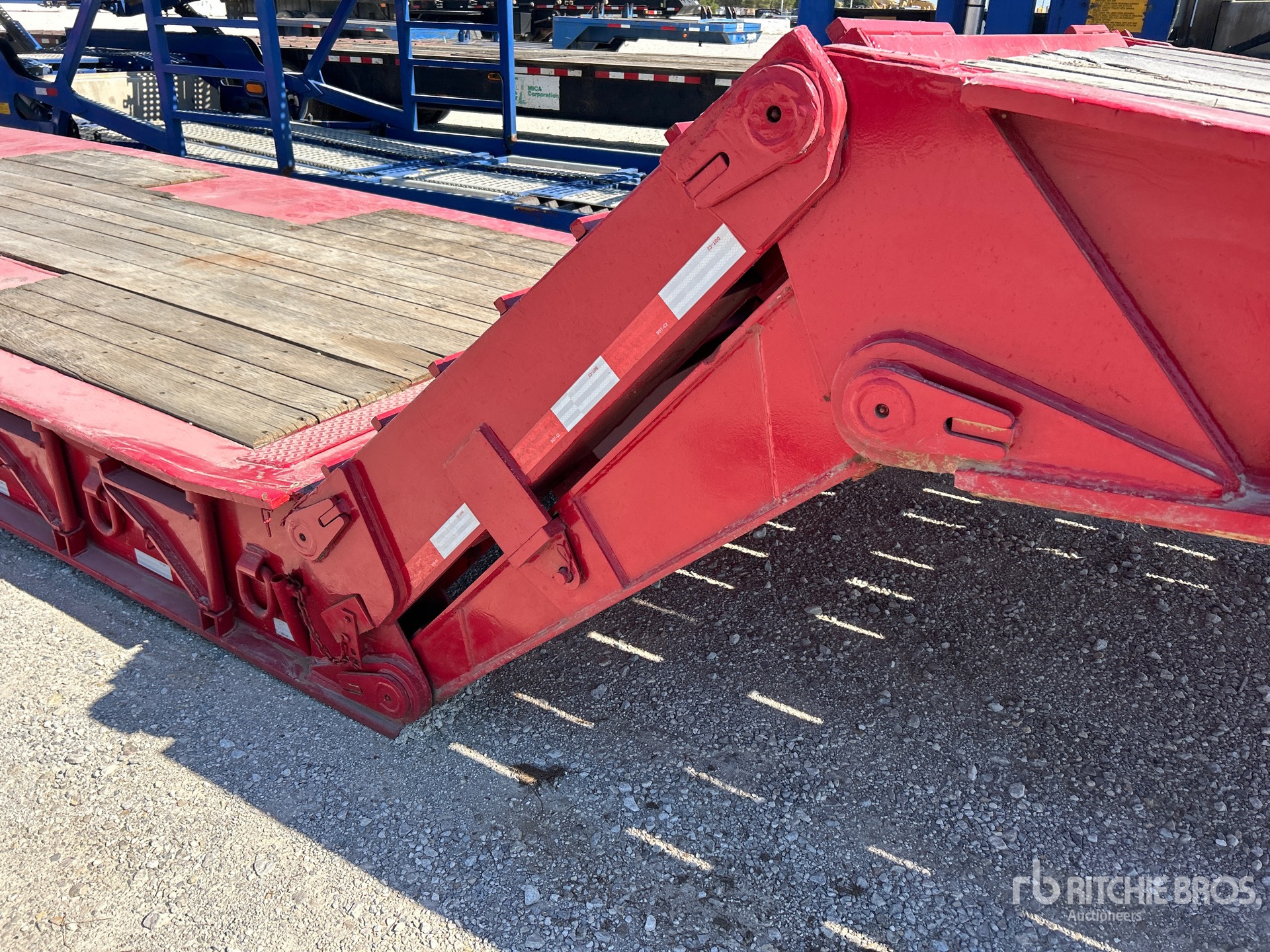 2010 Load King  503/4DFM