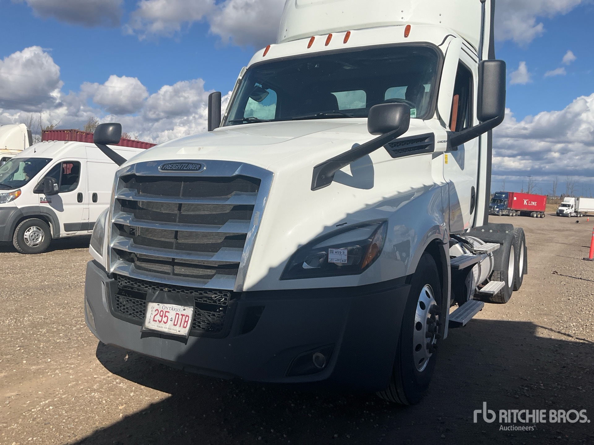 2022 Freightliner CASCADIA 126