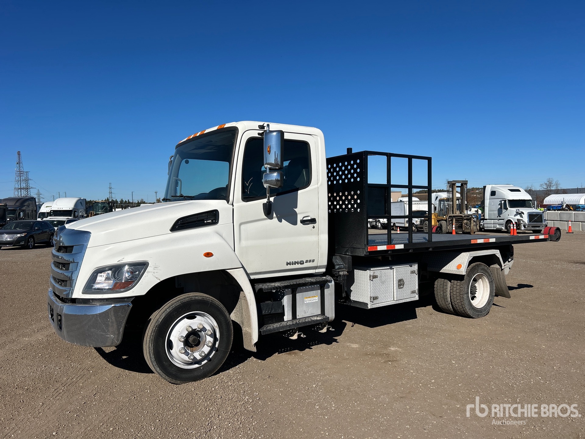 Photo of 2015 Hino 258
