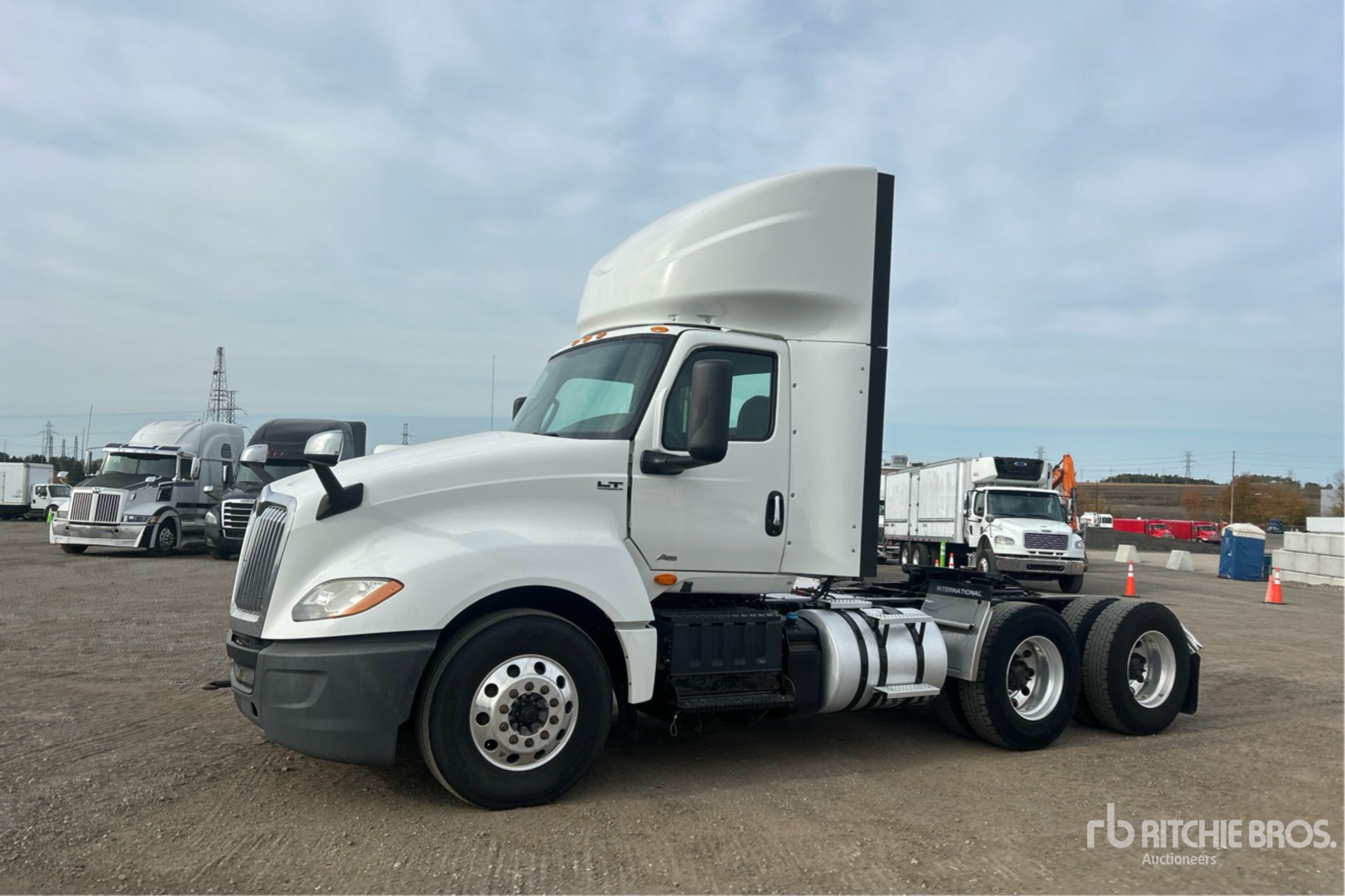 2019 International LT625