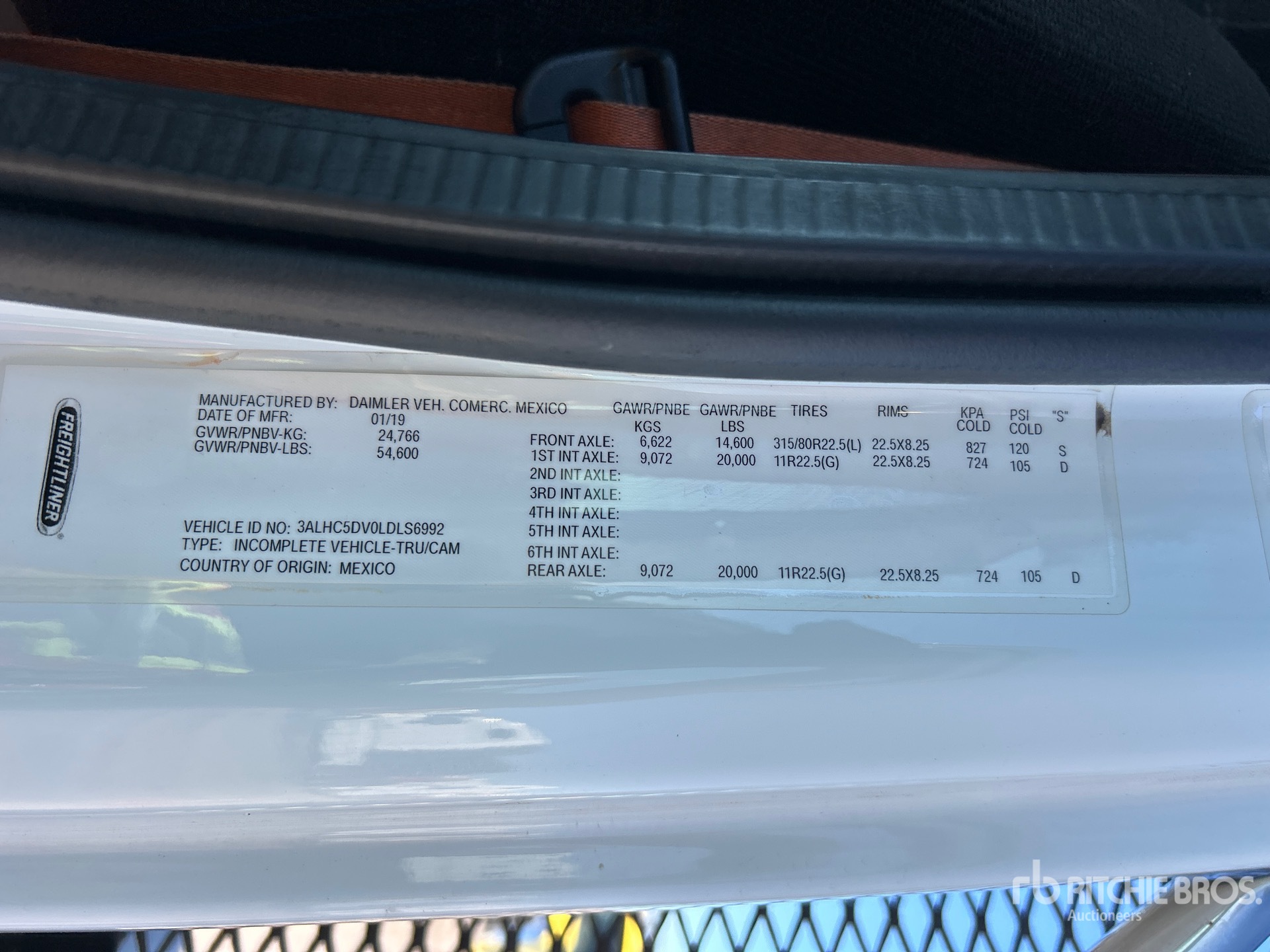 2020 Freightliner M2 112