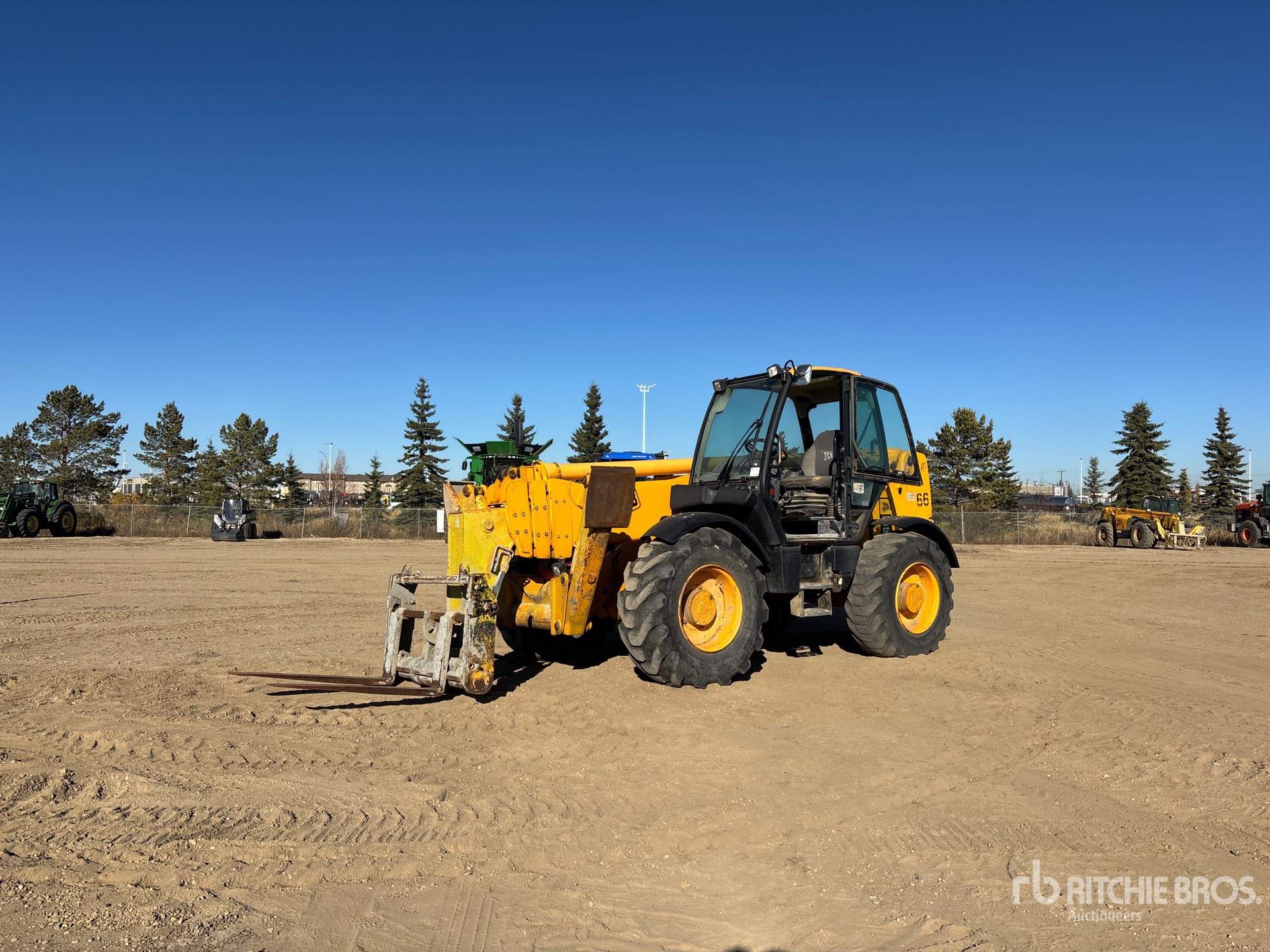 2004 JCB 5508