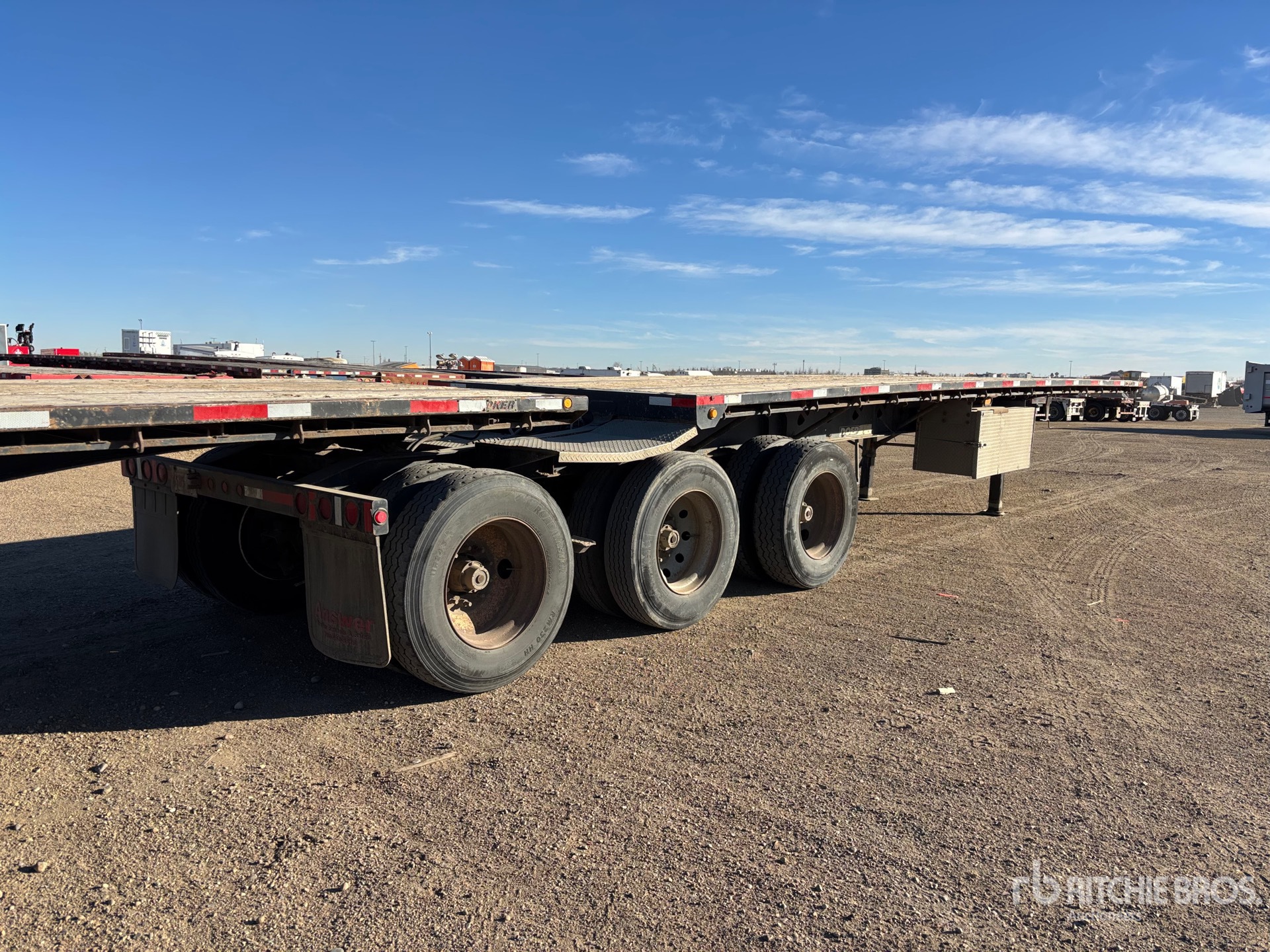 2006 Doepker 32 FT SUPER B-TRAIN LEAD