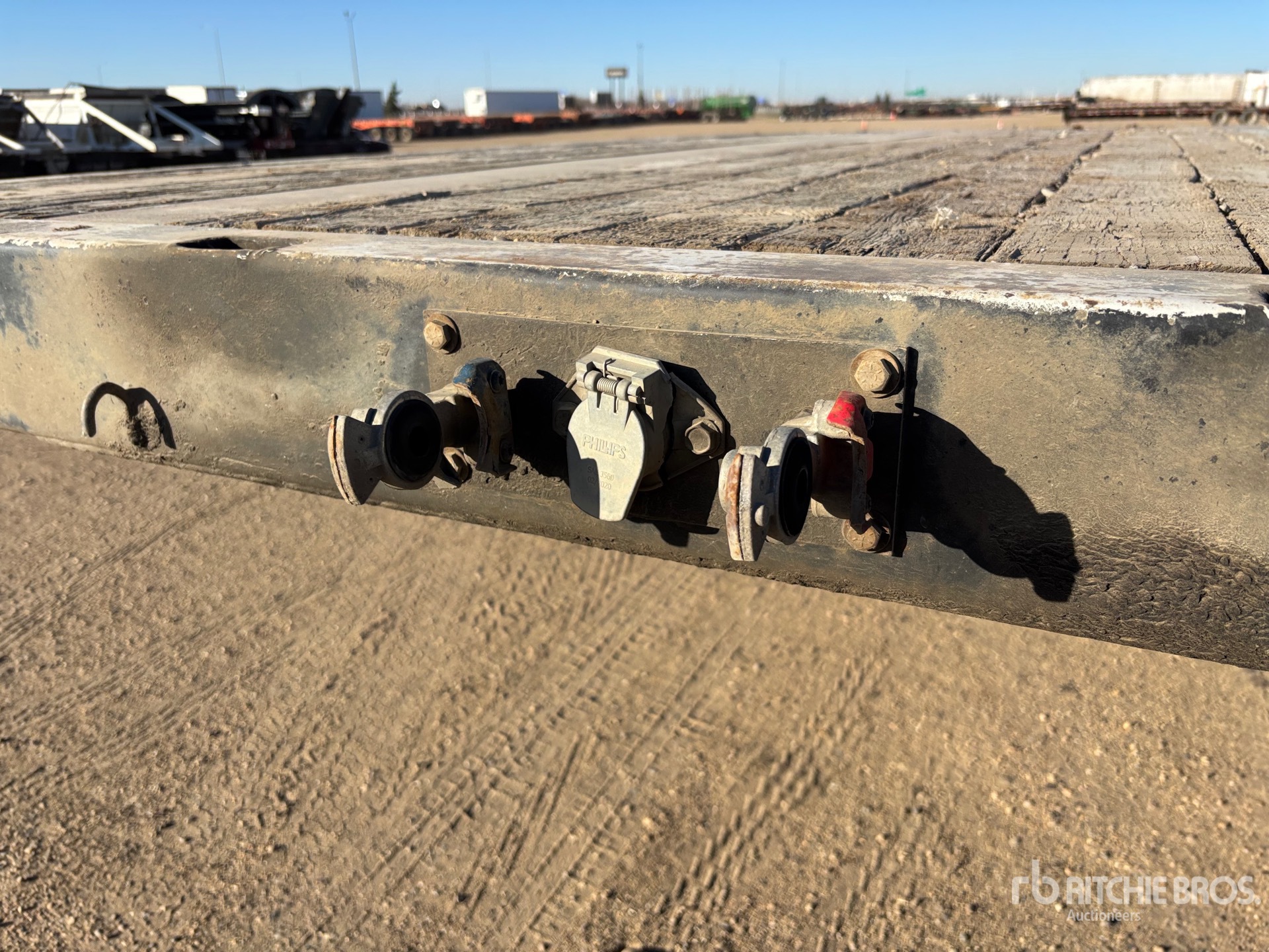 2006 Doepker 32 FT SUPER B-TRAIN LEAD