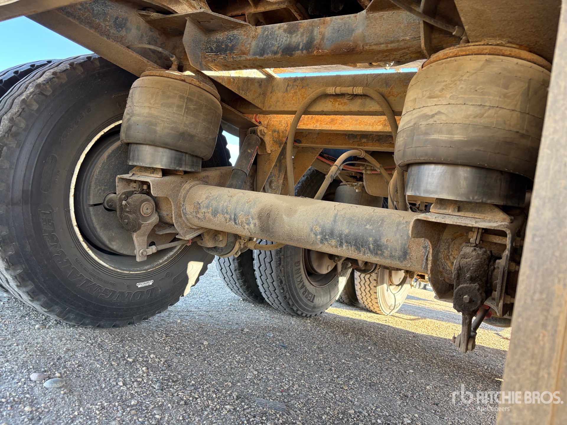 2006 Doepker 32 FT SUPER B-TRAIN LEAD