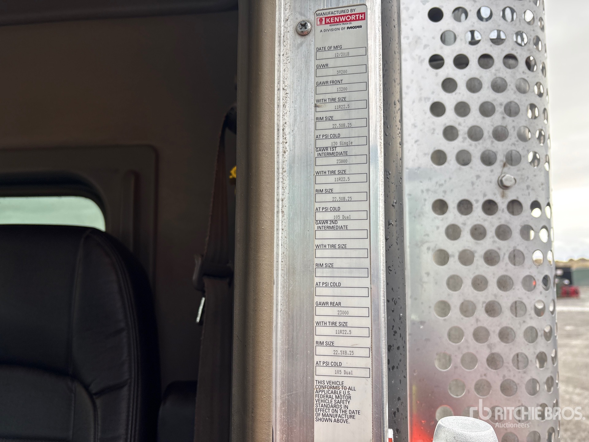 2019 Kenworth W900L