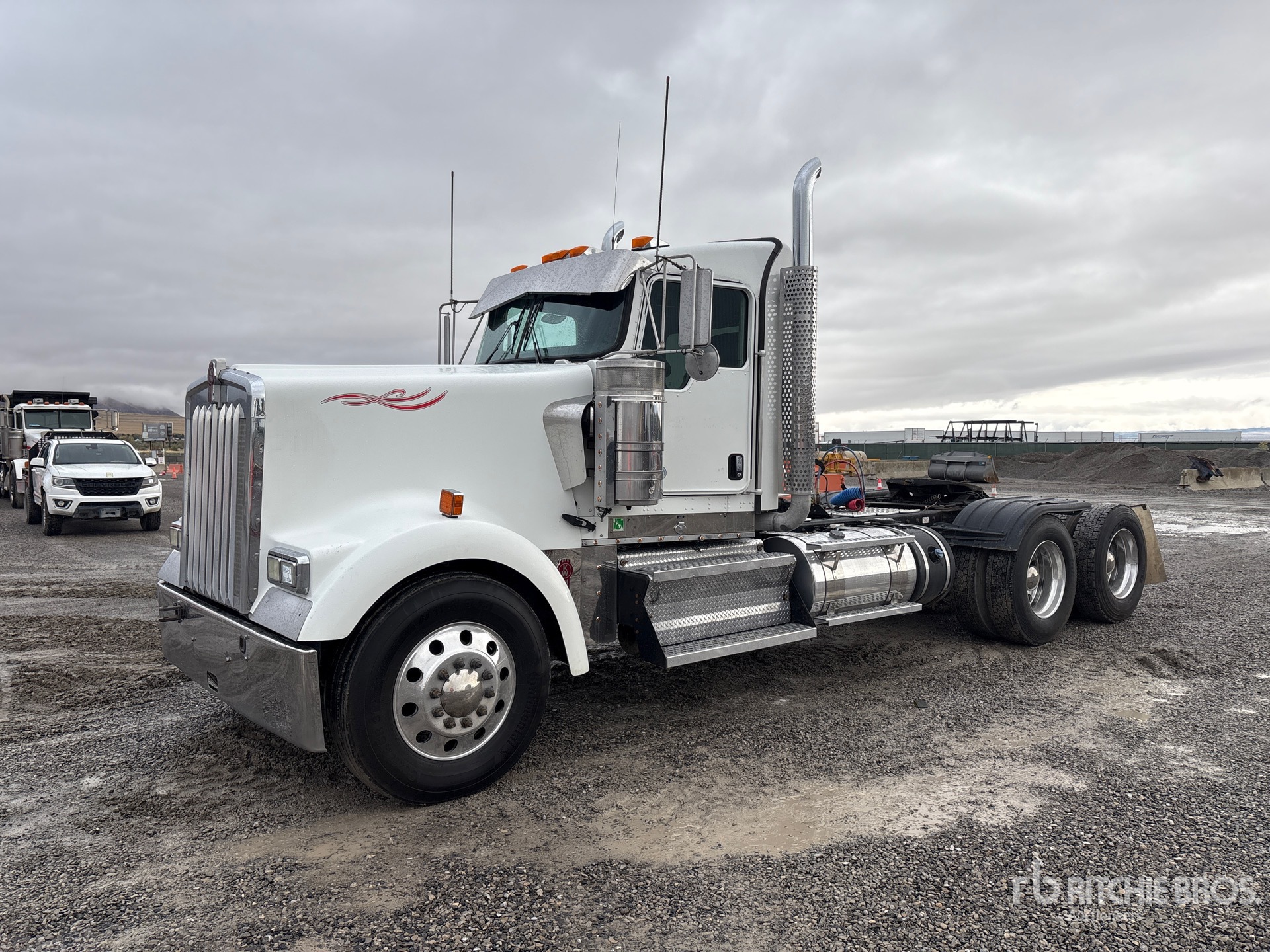 Photo of 2019 Kenworth W900L