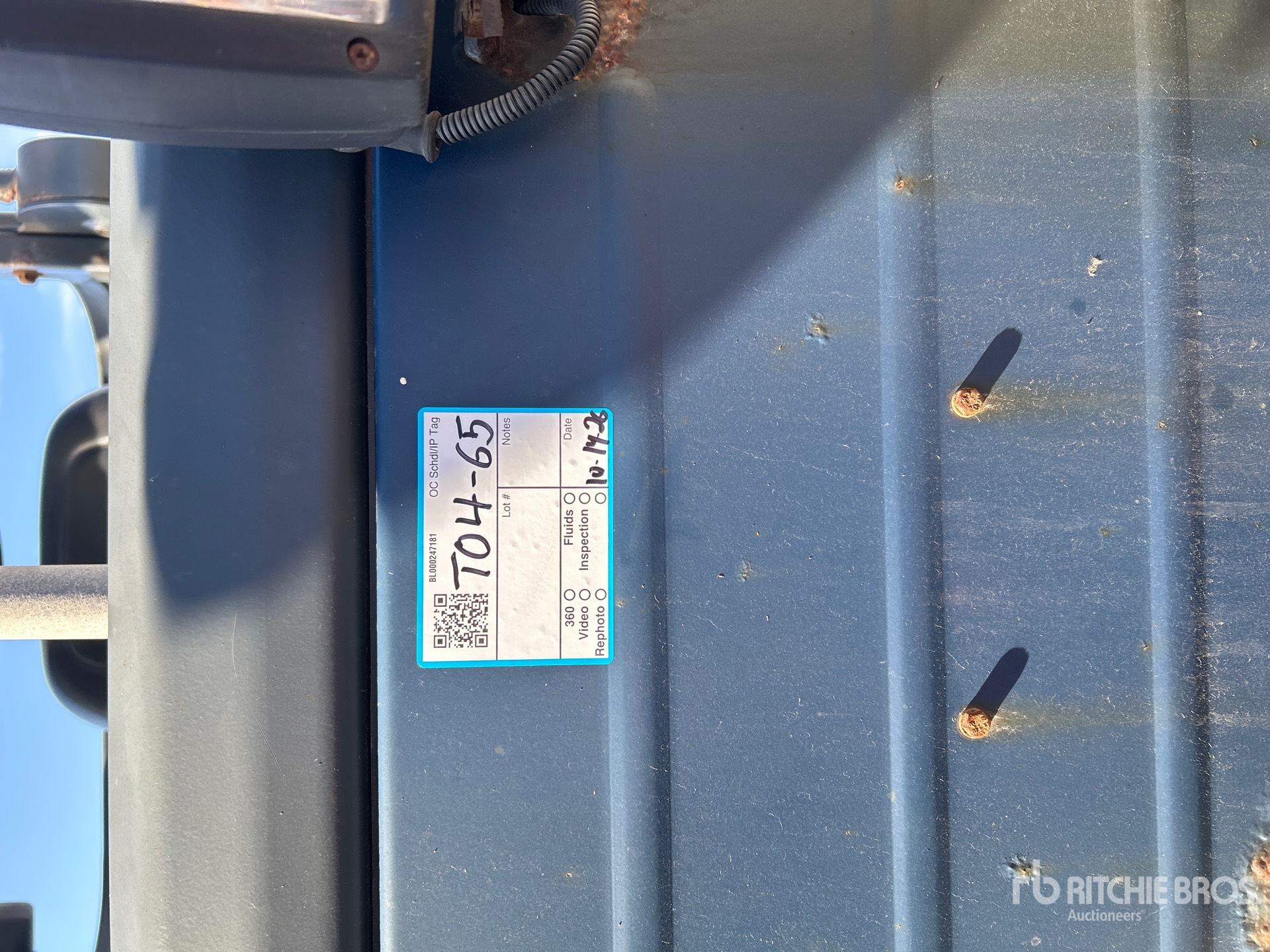 Photo of Moffett M5000