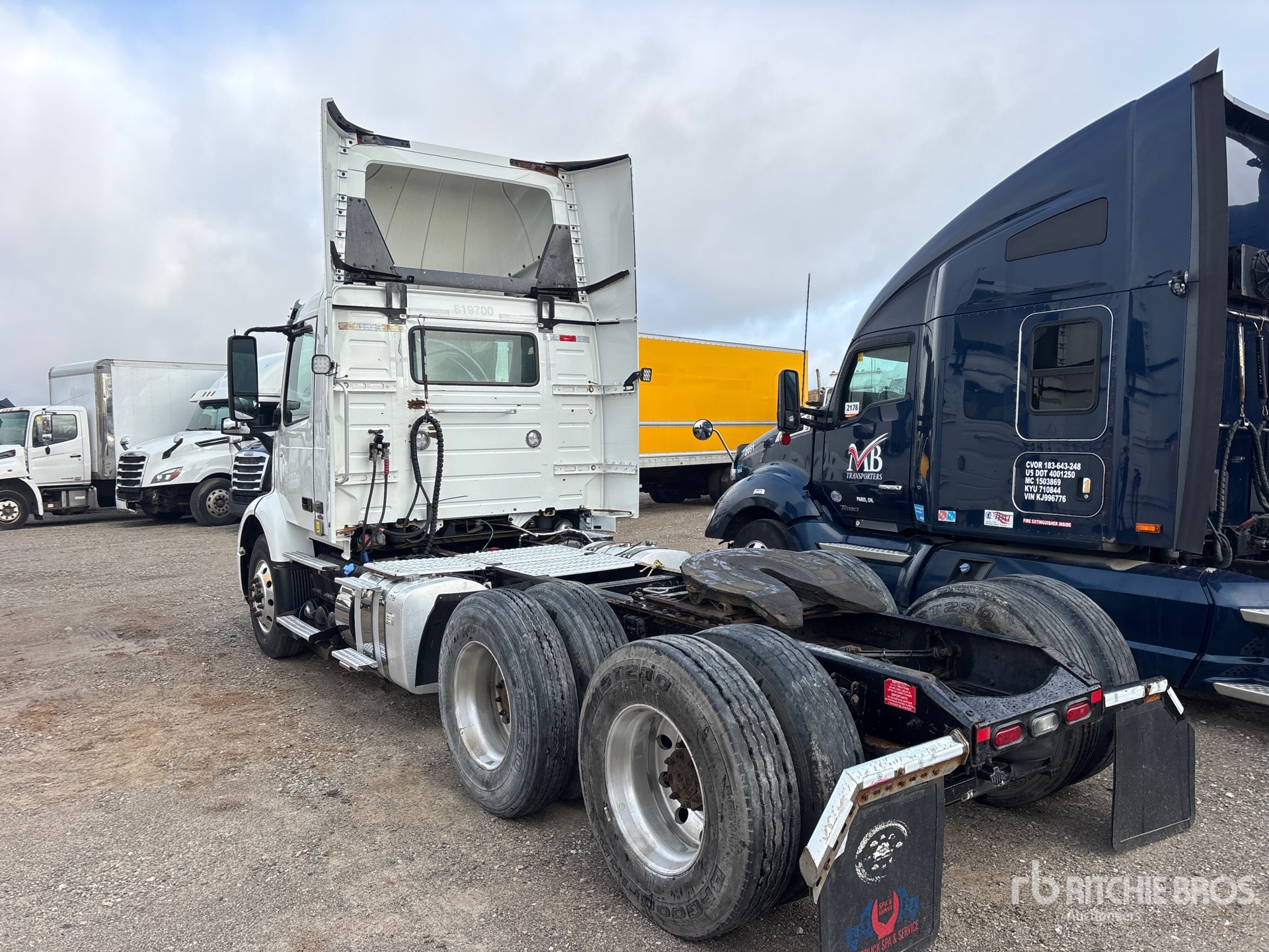 2020 Volvo VNL
