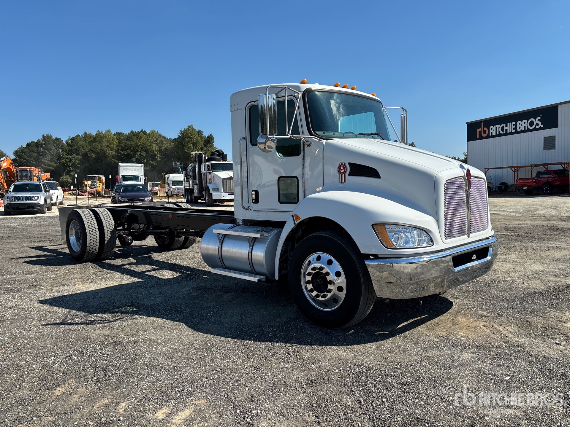 2020 Kenworth T270