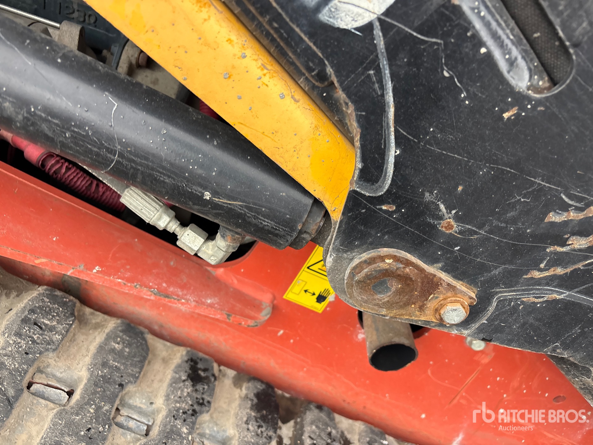 2016 Ditch Witch SK752