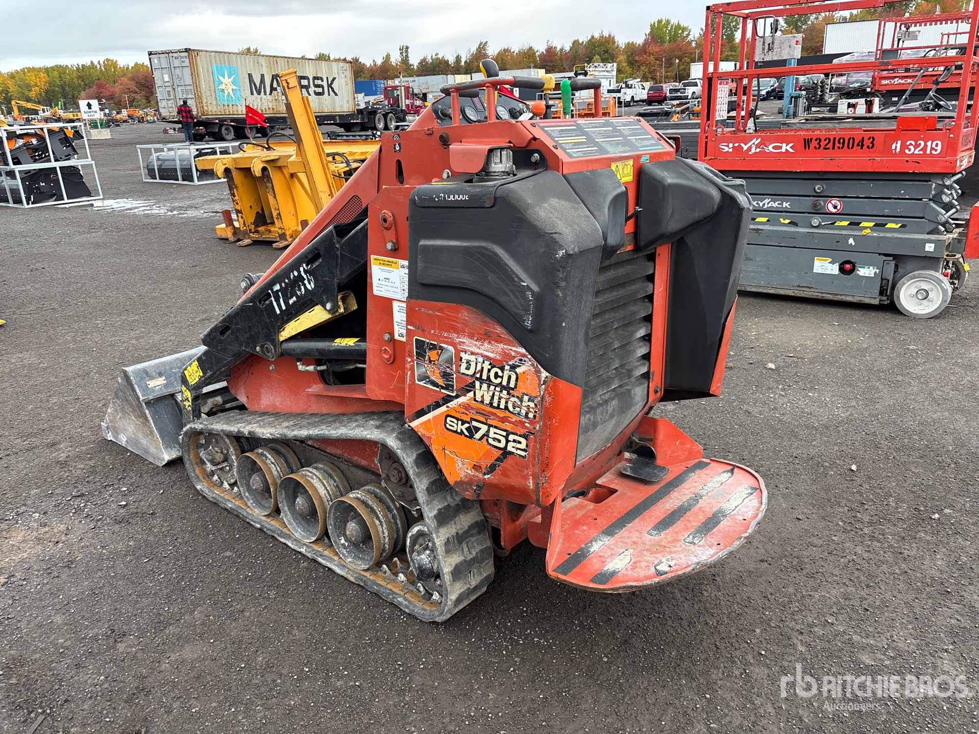 2016 Ditch Witch SK752