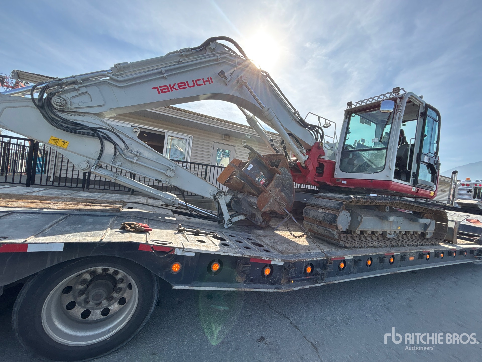 2022 Takeuchi TB2150CS