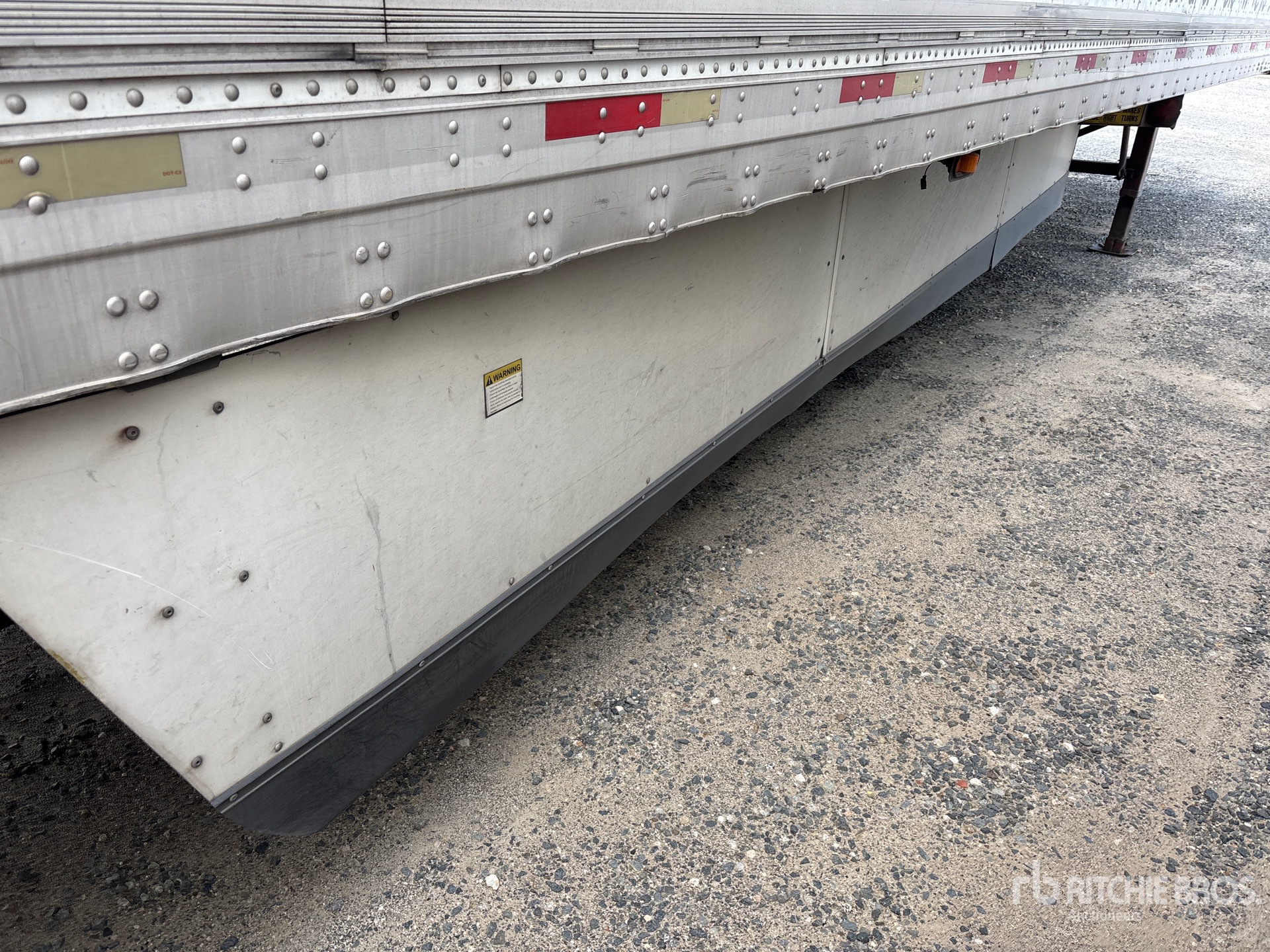 1999 Trailmobile 53 ft x 102 in T/A