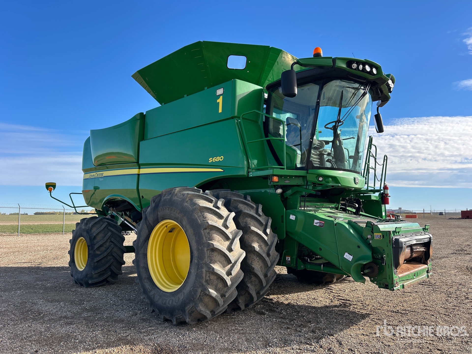 2013 John Deere S680