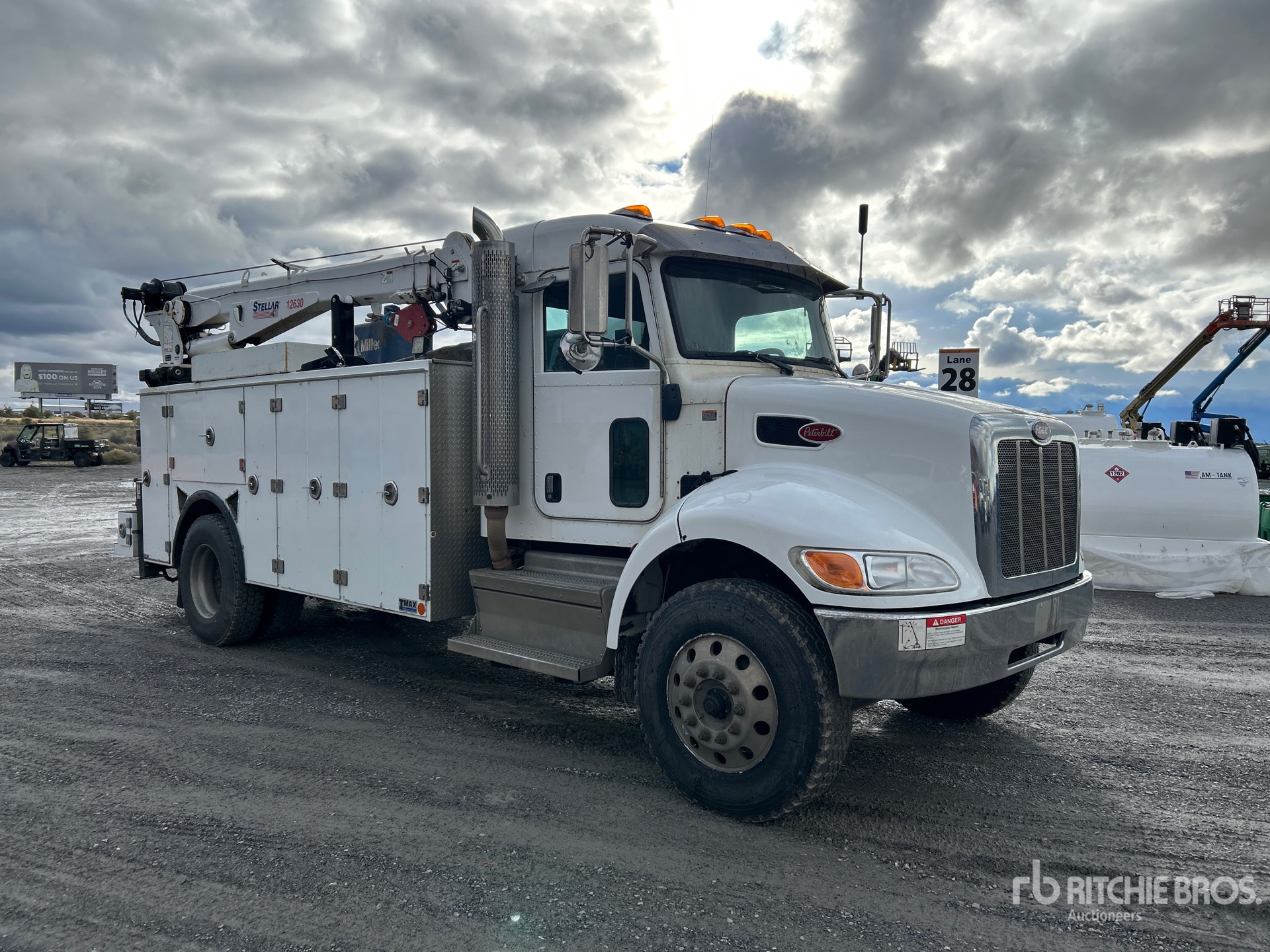 2021 Peterbilt 337