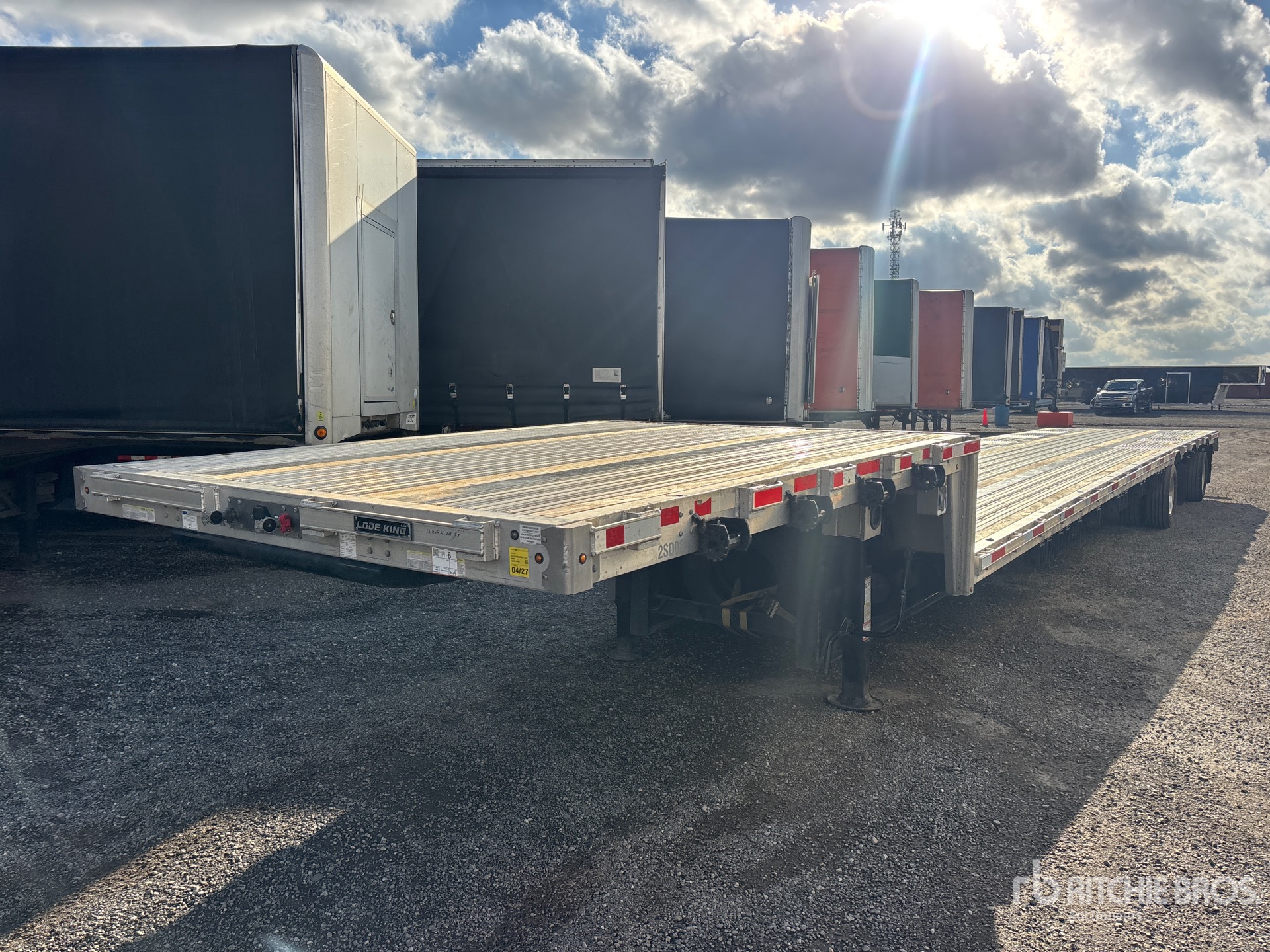 Photo of 2025 Load King  RENOWN