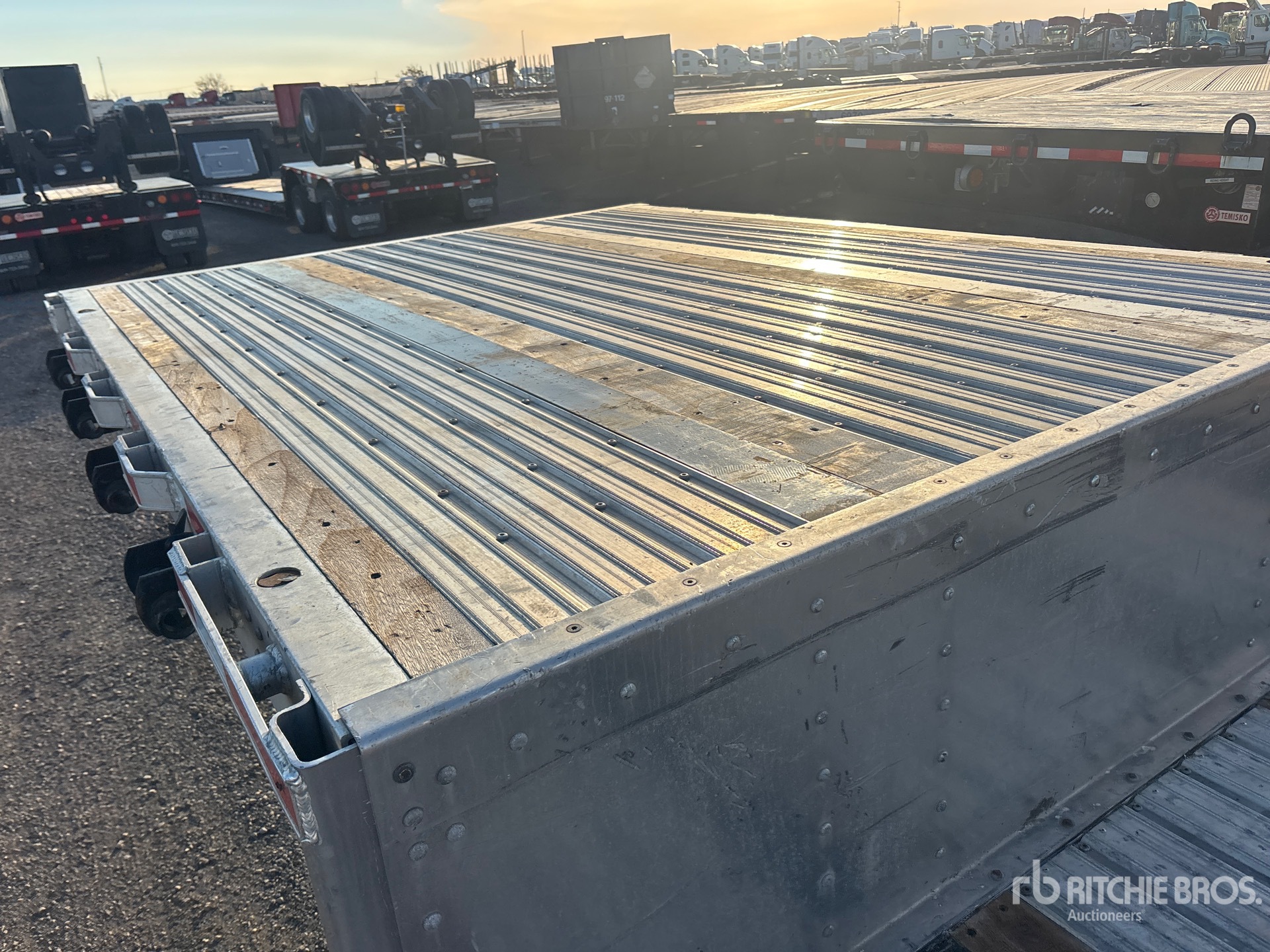 2025 Load King  RENOWN