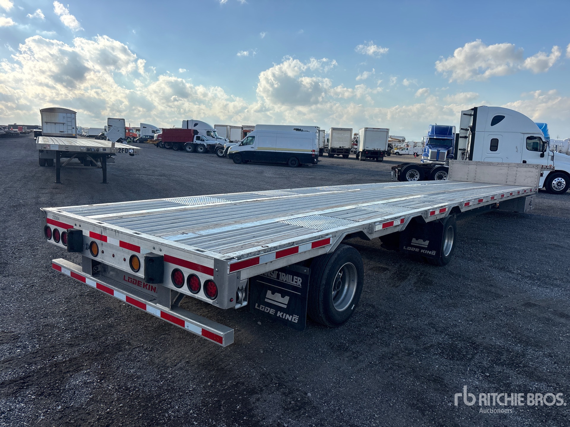 2025 Load King  RENOWN