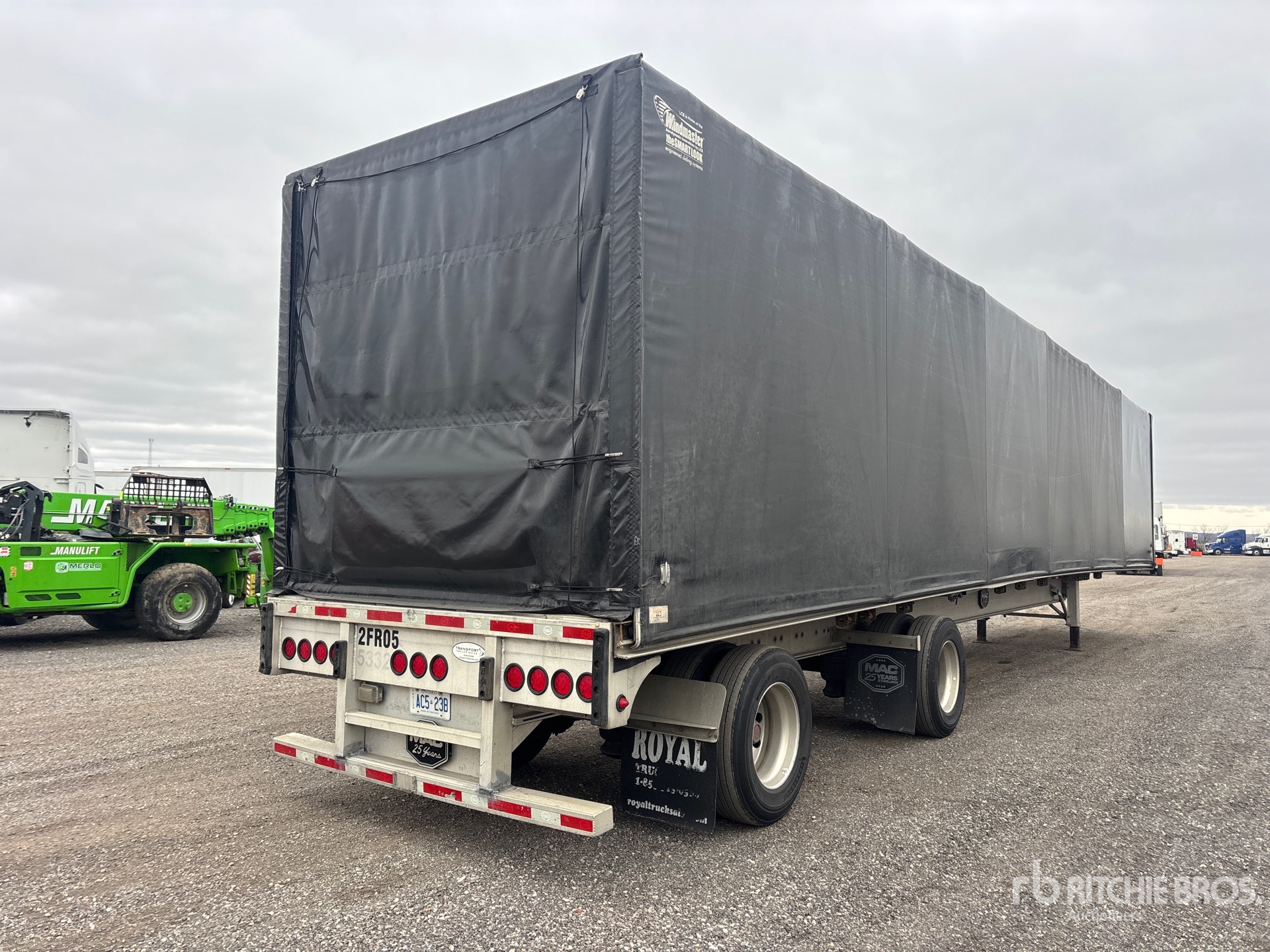 2021 Mac 53 FT T/A SPREAD AXLE