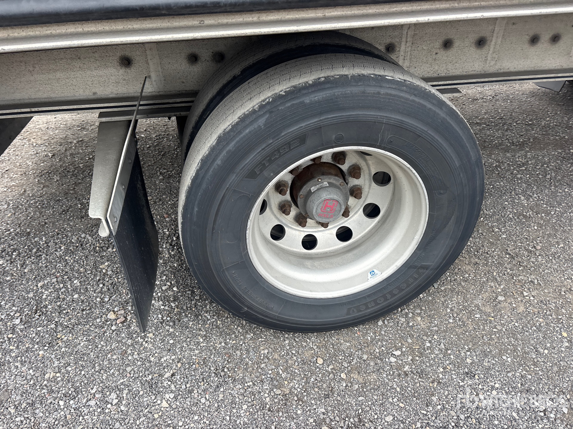 2021 Mac 53 FT T/A SPREAD AXLE