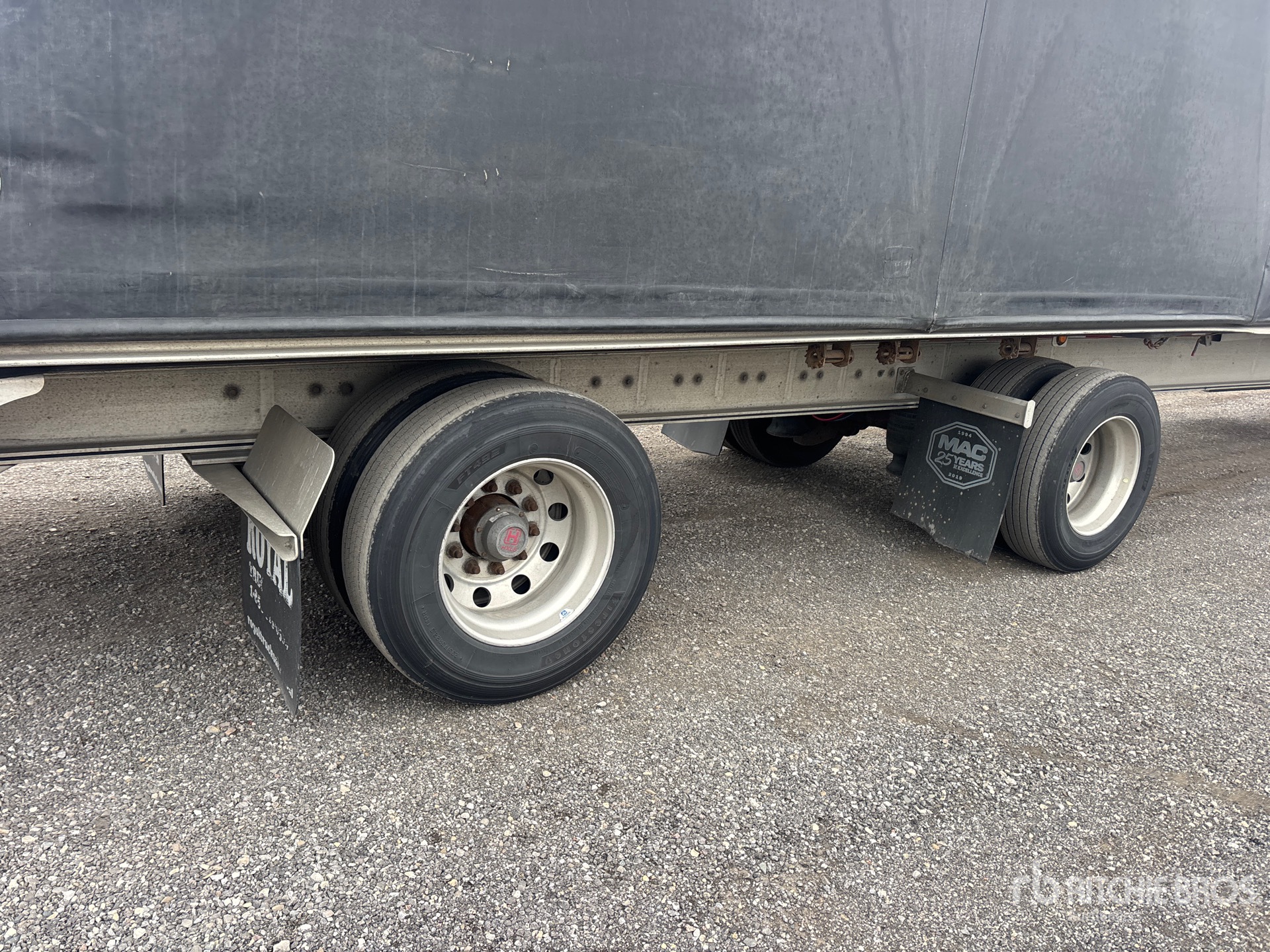 2021 Mac 53 FT T/A SPREAD AXLE