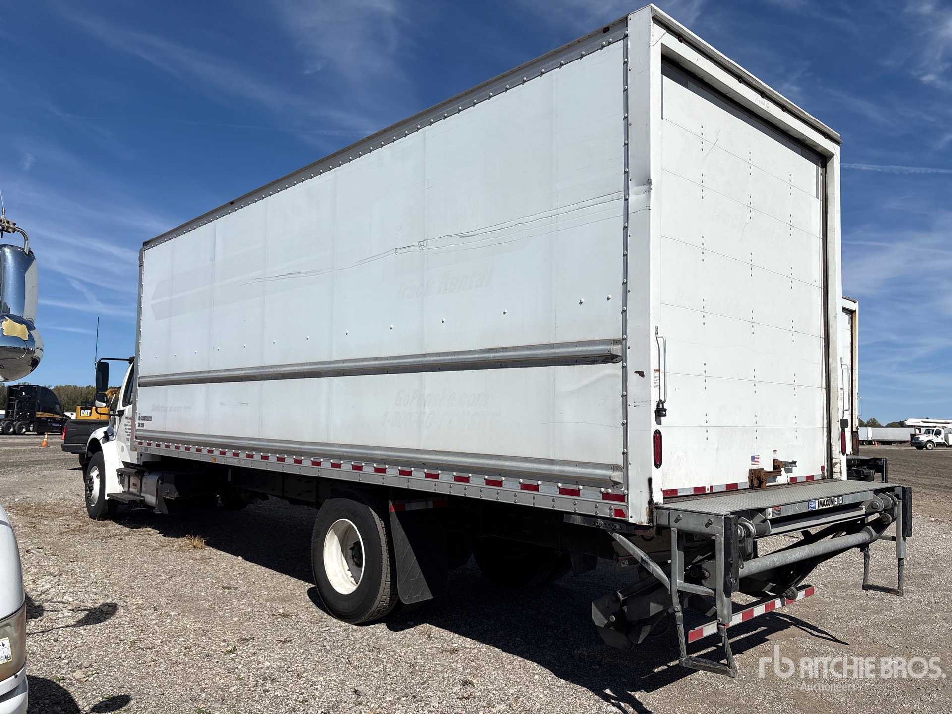 2018 Freightliner M2 106