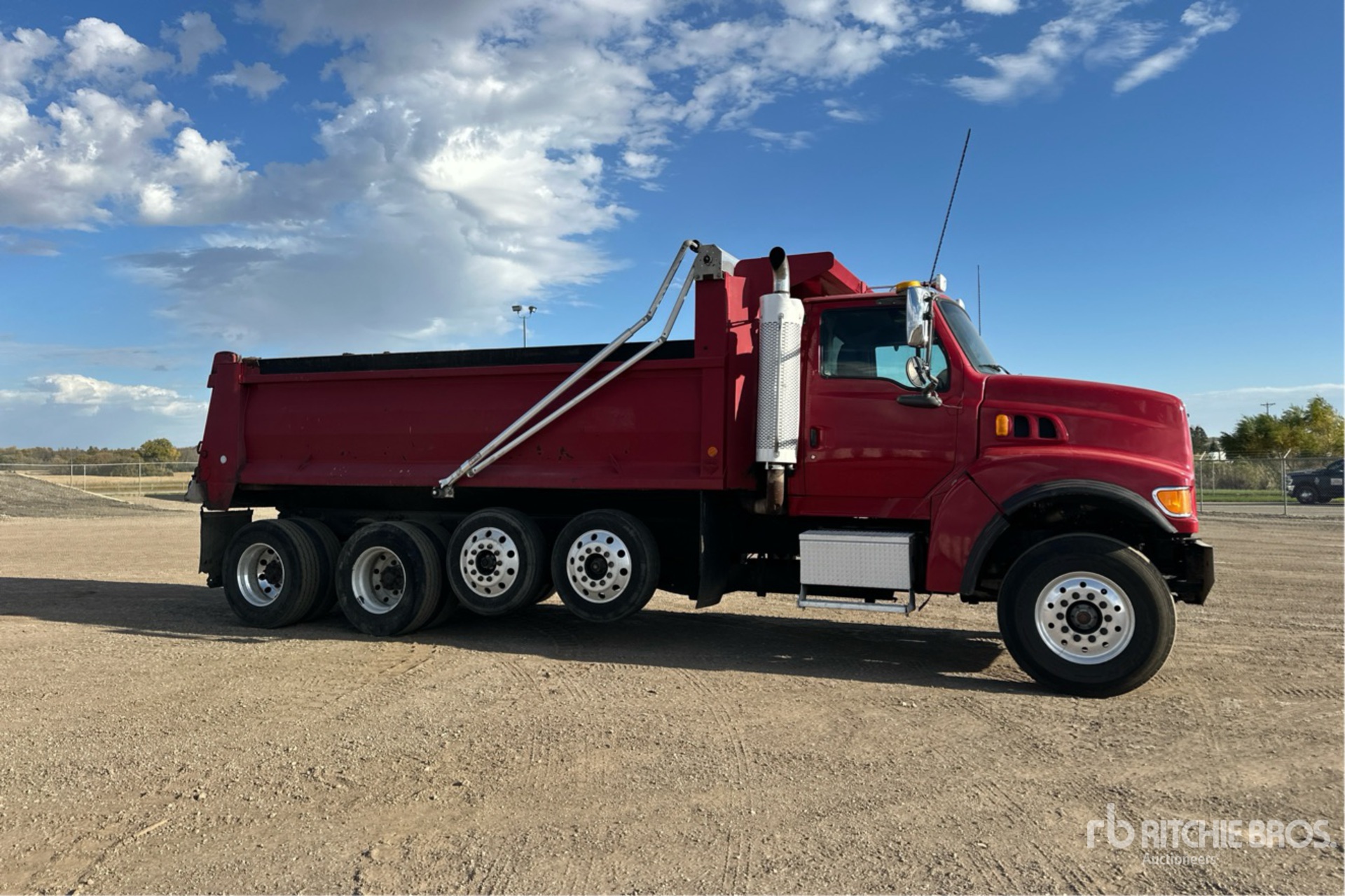 2007 Sterling LT9500